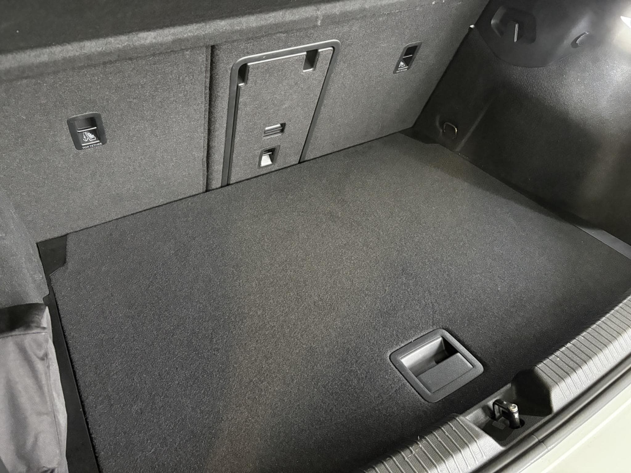 VW Golf R 4Motion 2.0 TSI 320 CV DSG7  *Toit Ouvrant* *Caméra* *ACC* (2023) - Foto 21