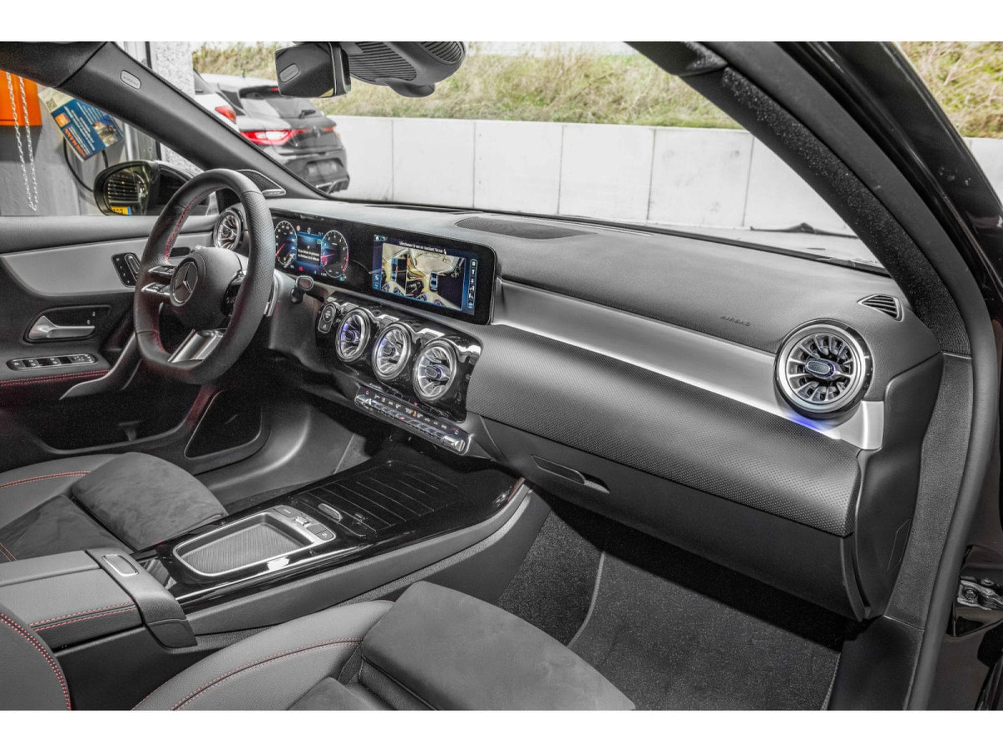 Mercedes A 200 A 200 1.4T 7G-DCT FULL/AMG/PANO/360°/VOLL (2024) - Photo 14