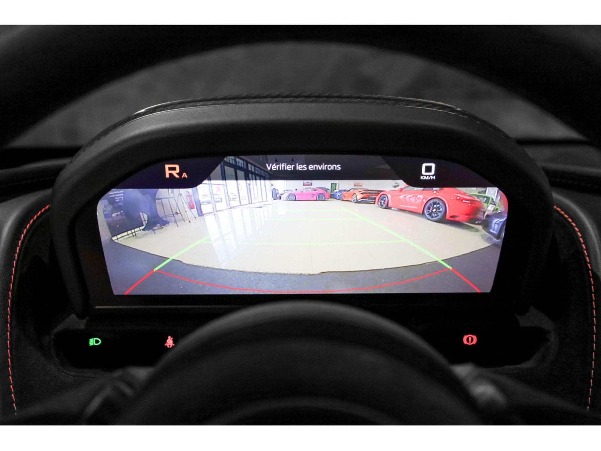 McLaren 720S PERFORMANCE COUPÉ (2017) - Photo 17