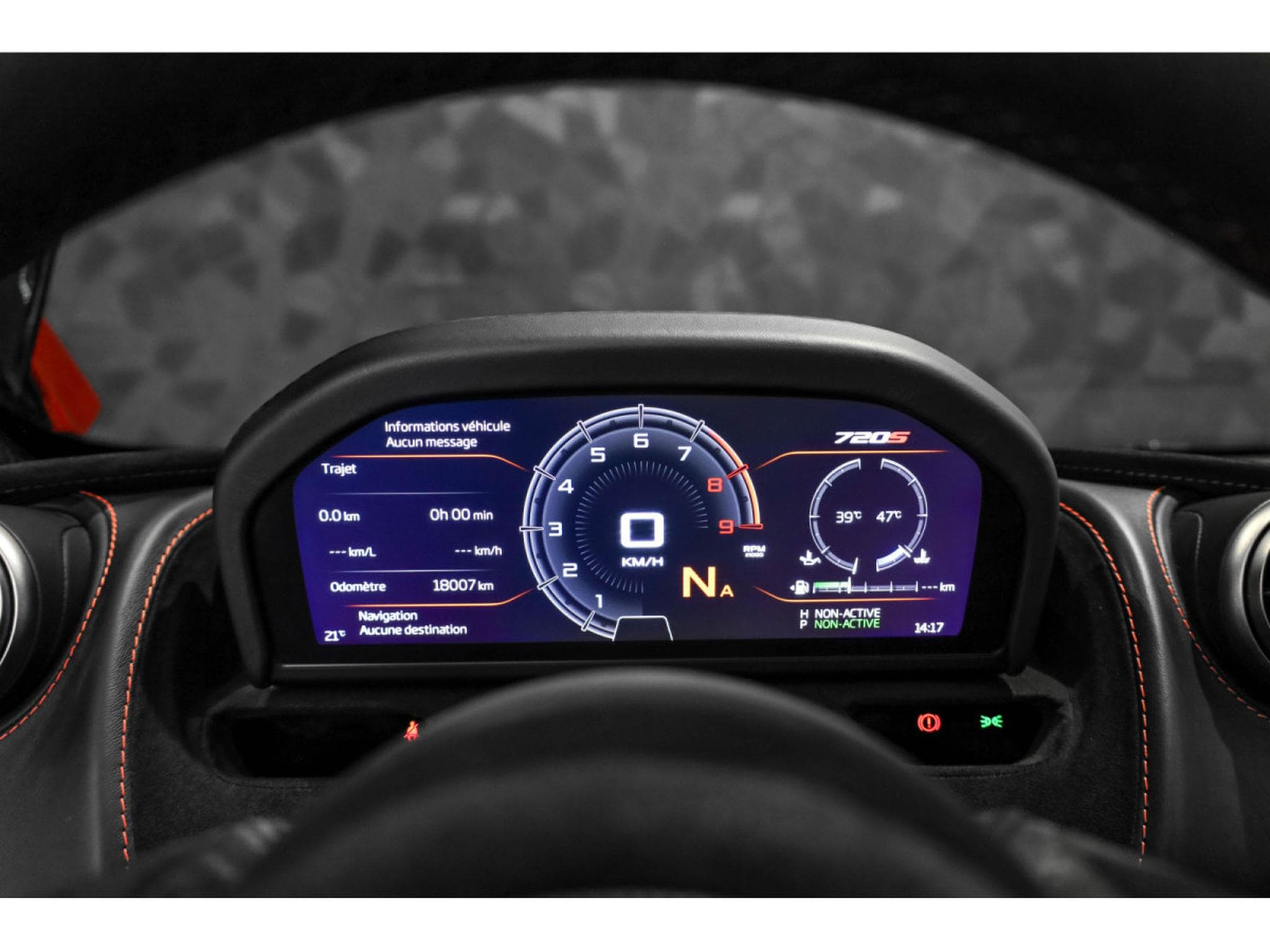 McLaren 720S PERFORMANCE COUPÉ (2017) - Photo 22