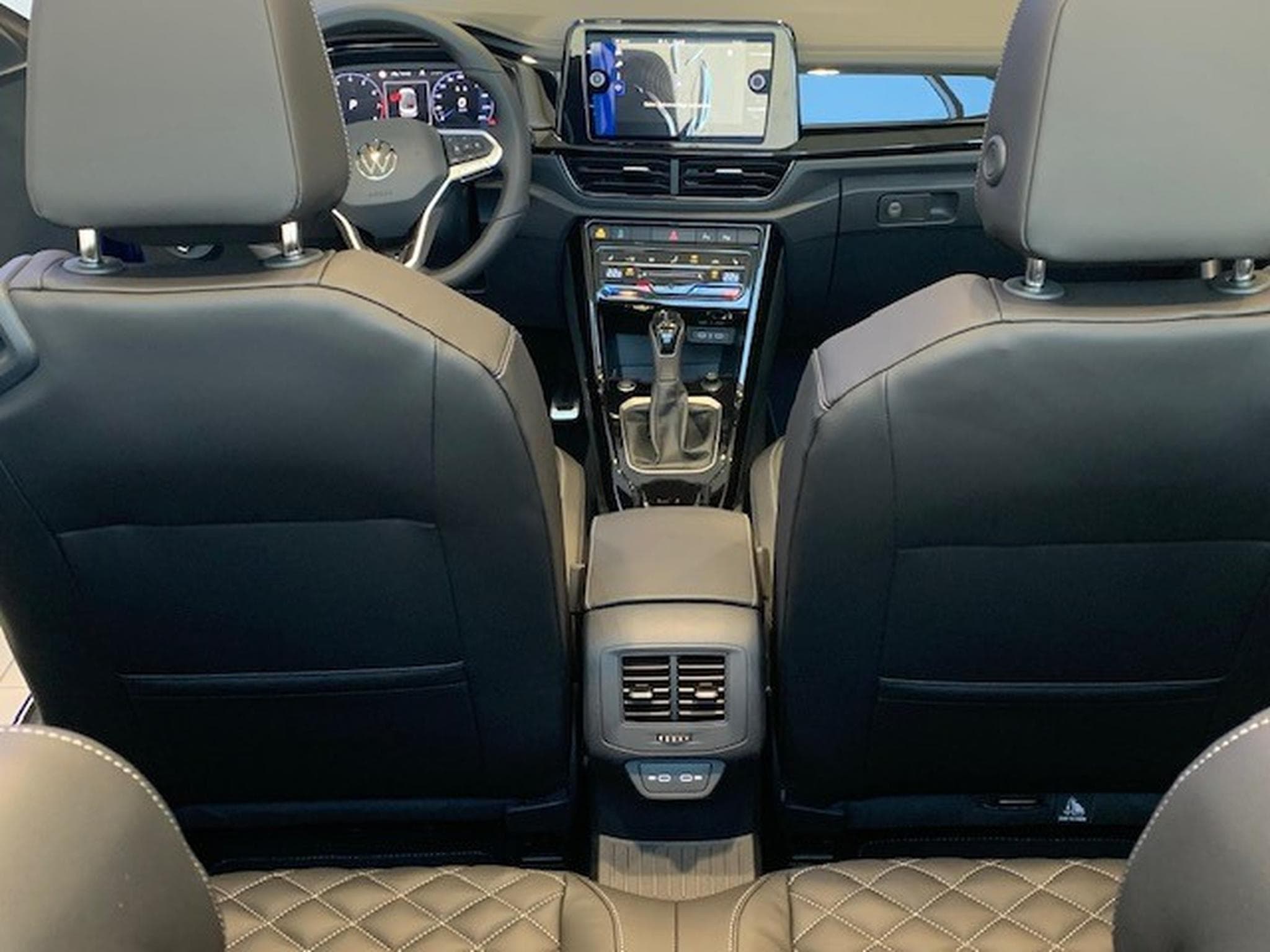 VW T-Roc CABRIO R-LINE BLACK STYLE 1.5TSI 150CV DSG7 (2026) - Foto 3