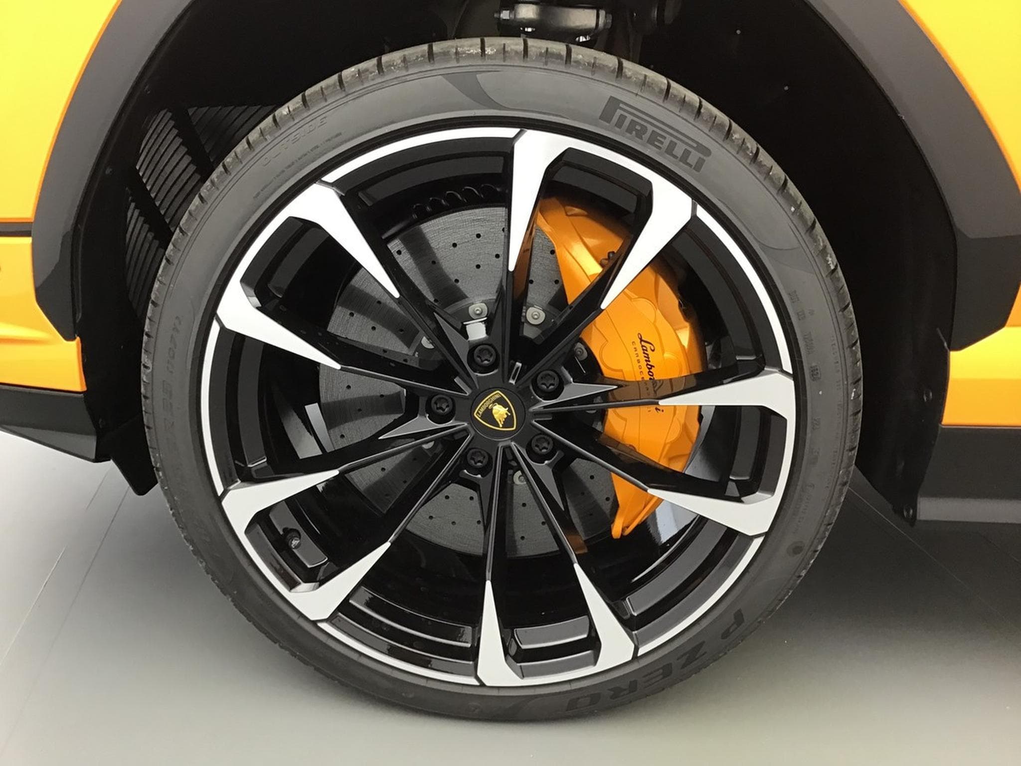 Lamborghini Urus URUS S /23/B&O 3d/23/PANO/STOCK (2024) - Foto 17