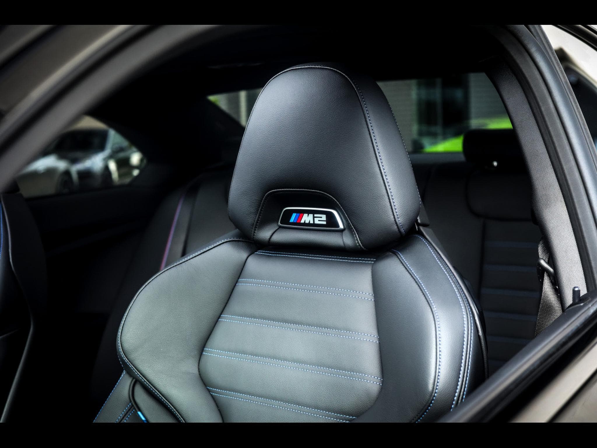 BMW M2 COUPE G87 (480 CH) – MANUAL 6 - BLACK SAPPHIRE (2025) - Foto 24