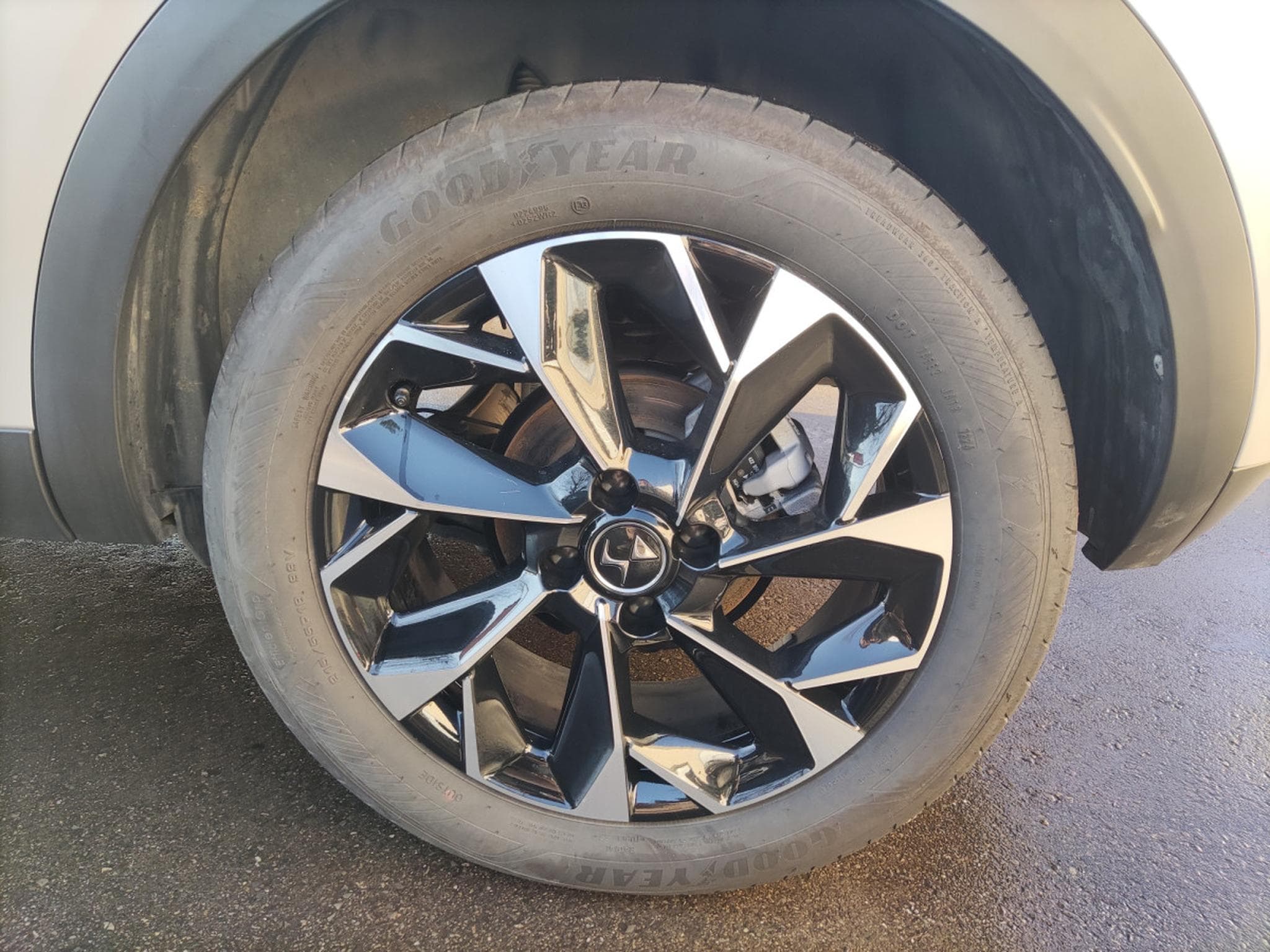 DS Automobiles DS3 1.2 130 OPERA EAT8  * GARANTIE 36 MOIS EUROPÉENNE * (2024) - Foto 21