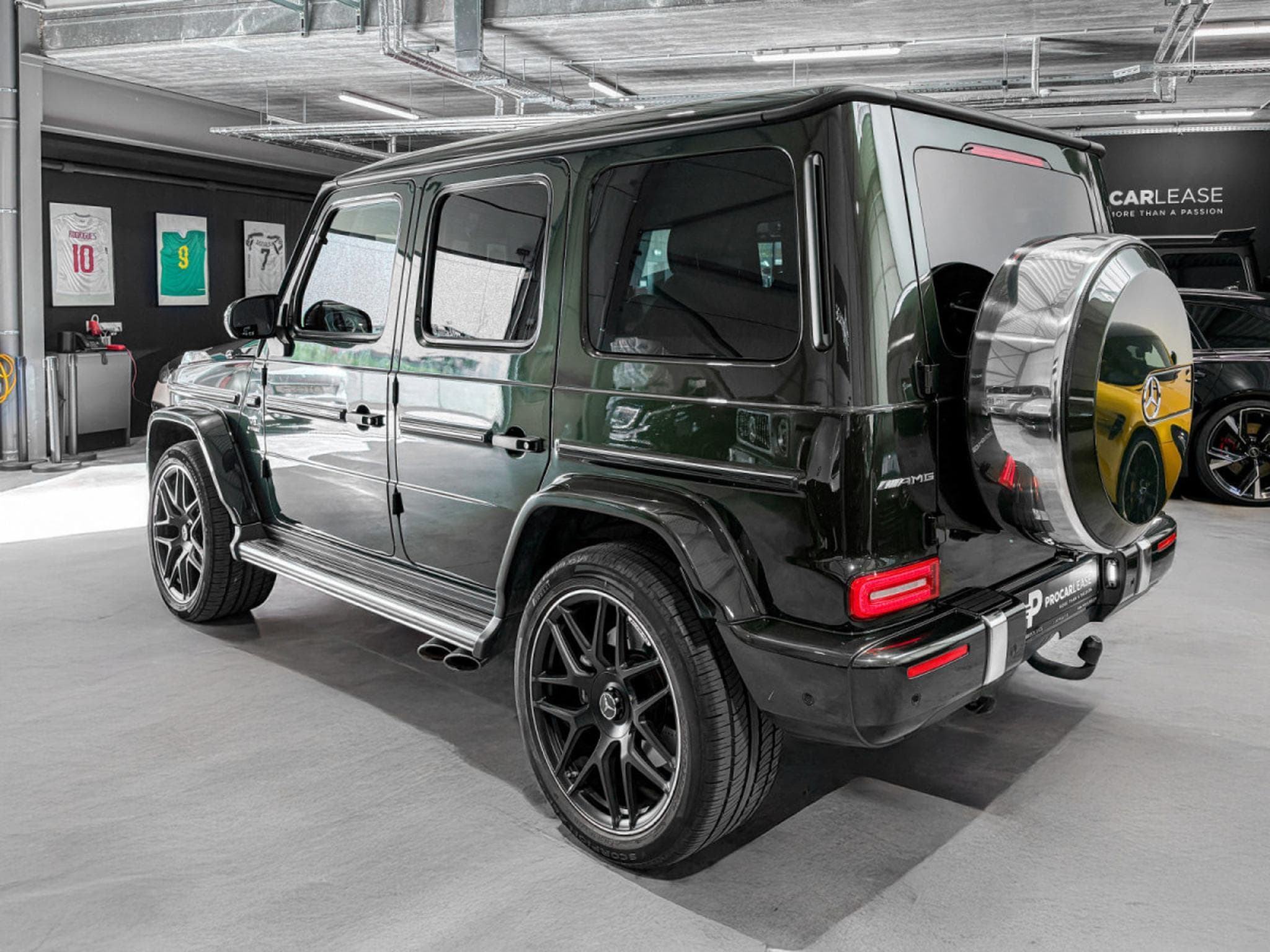 Mercedes G 63 AMG G63 AMG MANUFAKTUR/22/BURMESTER/CARBON/TV/STHZ (2023) - Photo 4