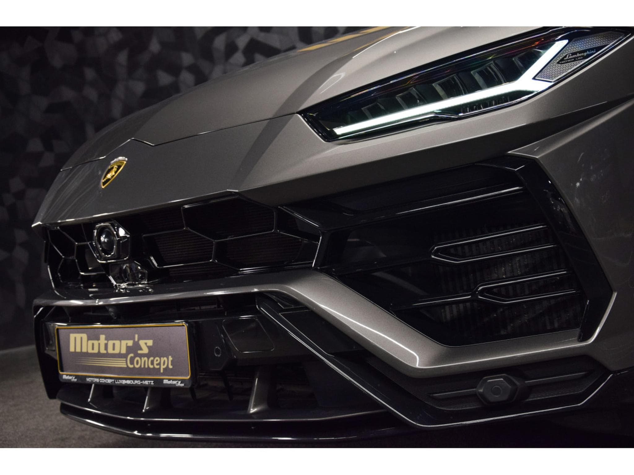 Lamborghini Urus V8 - GRIGIO KERES / GIALLO (2022) - Foto 26