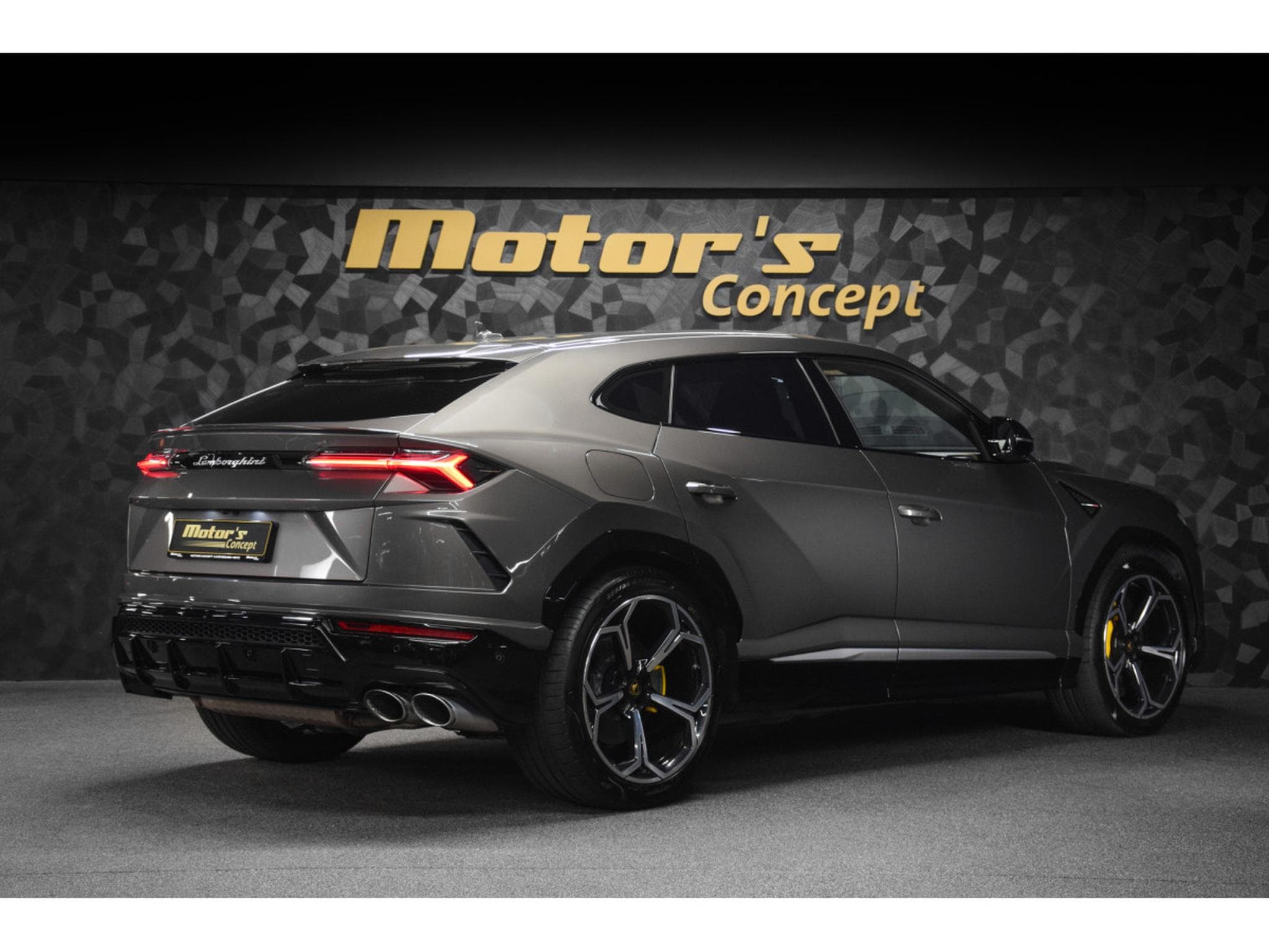 Lamborghini Urus V8 - GRIGIO KERES / GIALLO (2022) - Foto 3