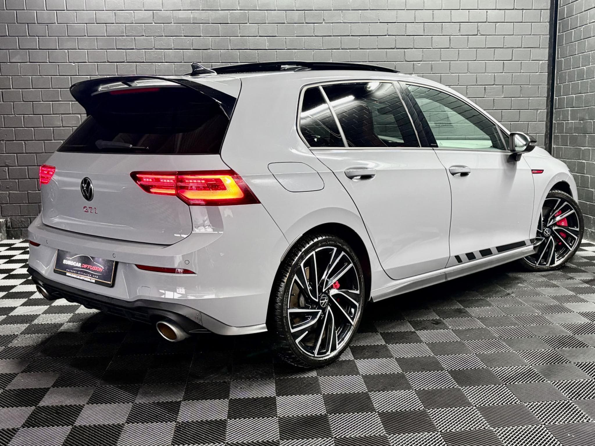 VW Golf GTI Clubsport 2.0 TSI 300 CV DSG7 *DCC**Matrix* *Toit Ouvran (2023) - Foto 6