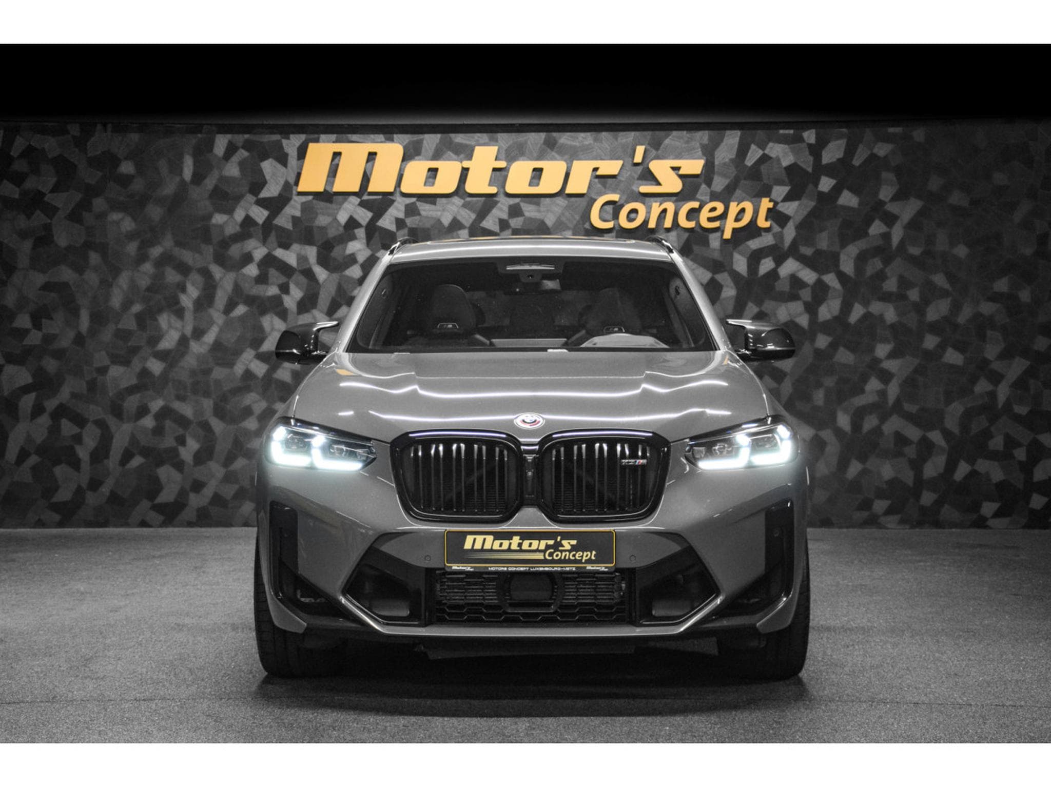 BMW X3M Compétition F97 - GRIGIO TELESTO PEARL (2022) - Foto 4