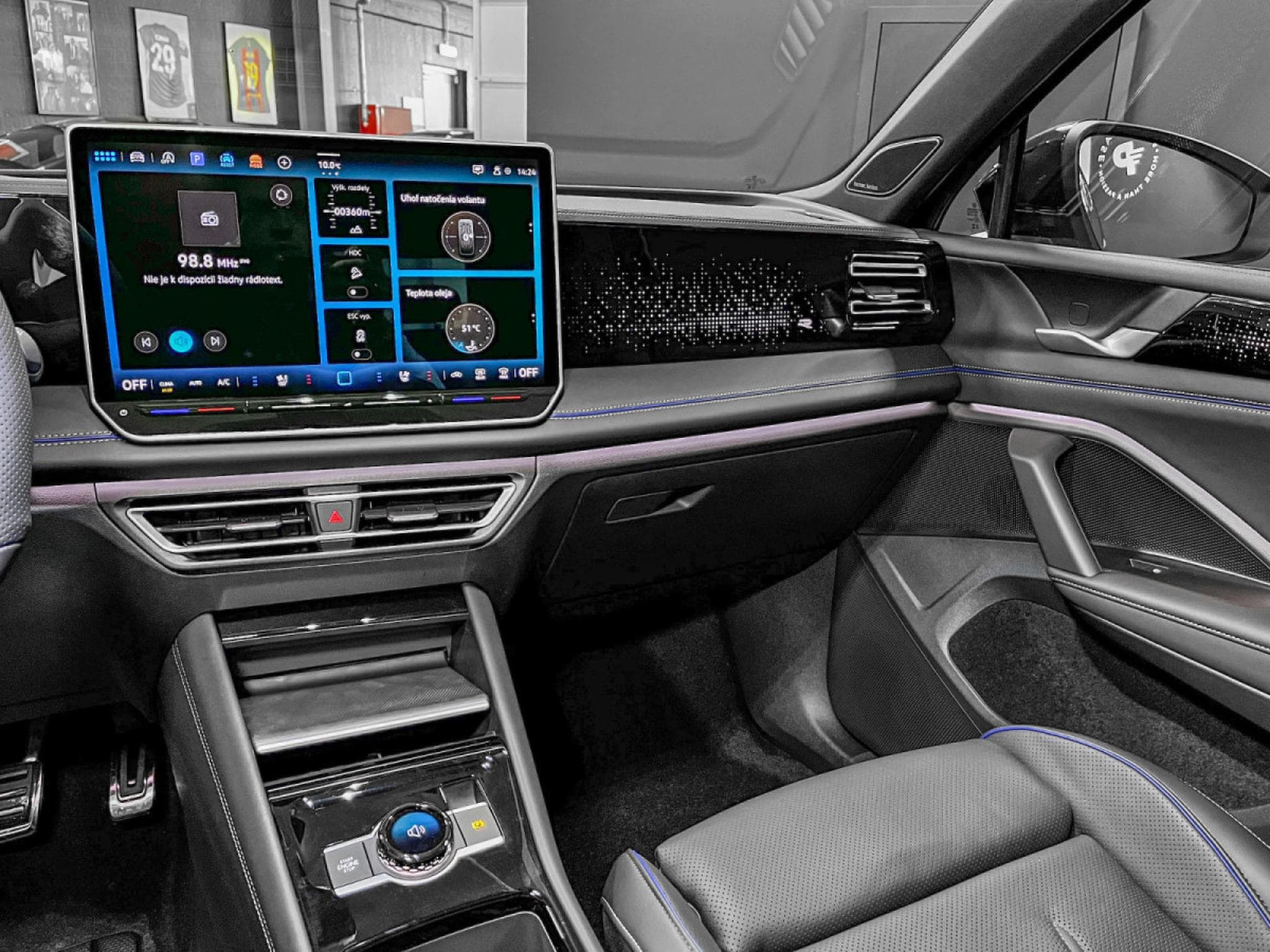 VW Tiguan Tiguan 2.0 TDI/DSG/4Motion R-Line/ AHK/Pano/360°/Leder/VOLL (2026) - Foto 13