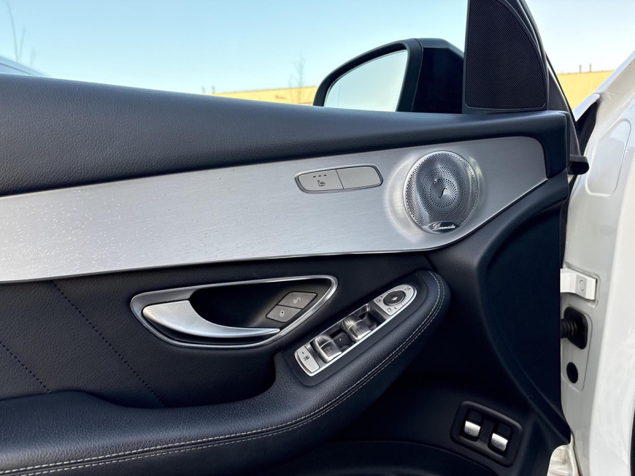 Mercedes GLC 250 250 d AMG 4Matic/PANO/360°/LED/20/AHK/BURMESTER (2016) - Photo 12