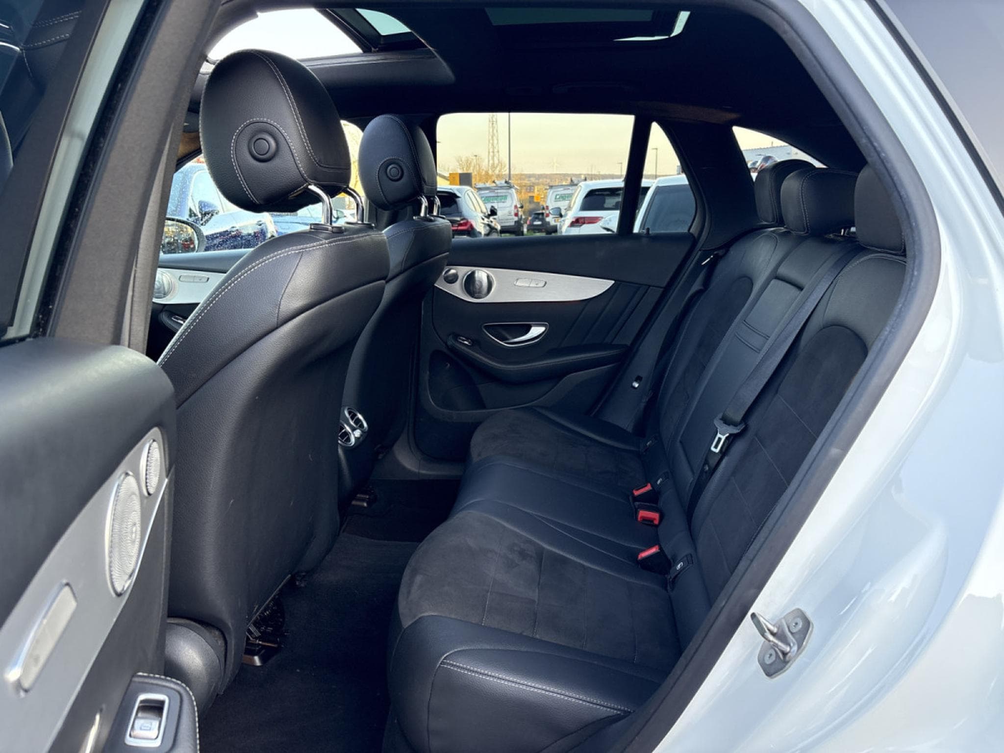 Mercedes GLC 250 250 d AMG 4Matic/PANO/360°/LED/20/AHK/BURMESTER (2016) - Photo 14