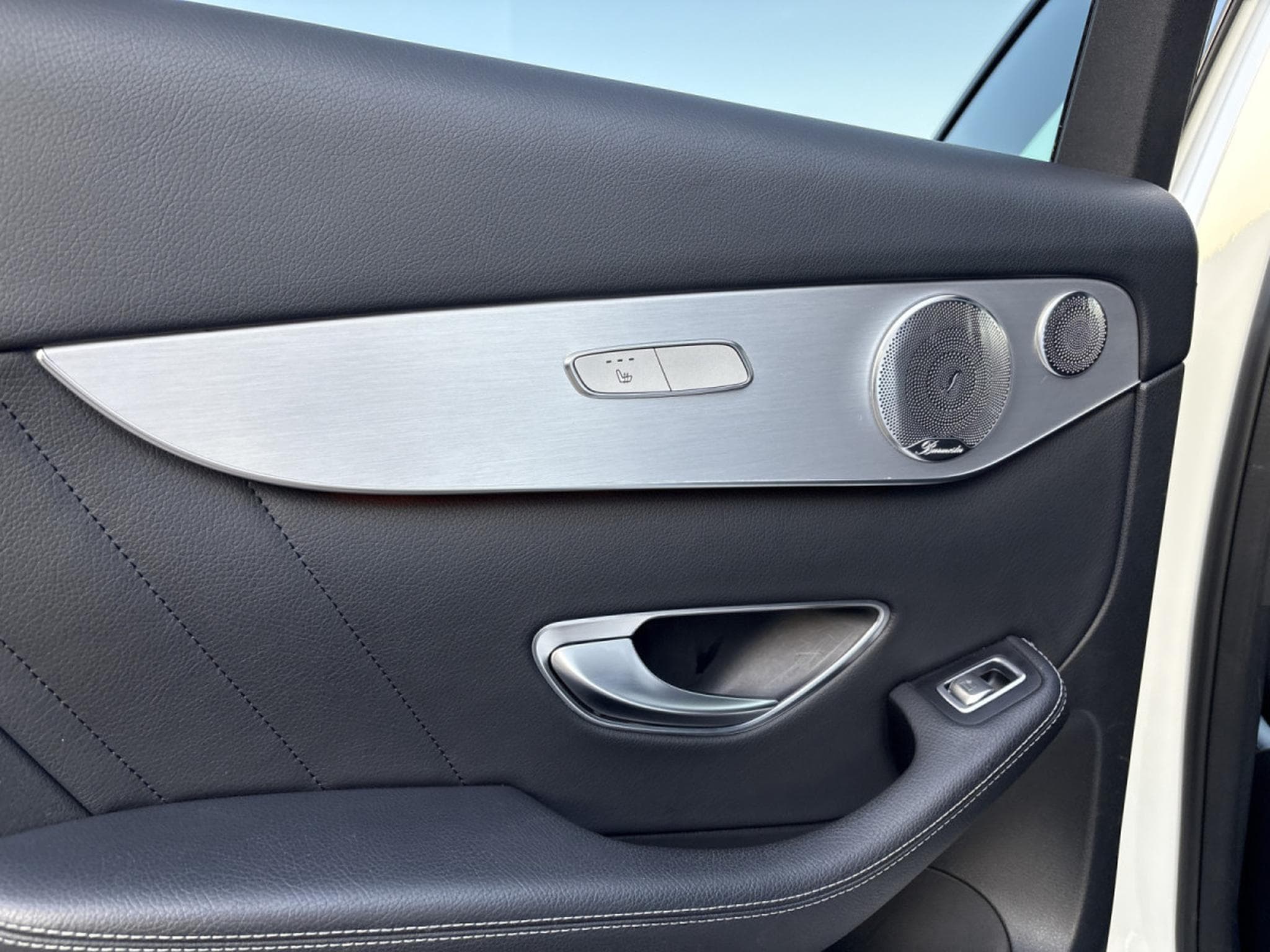 Mercedes GLC 250 250 d AMG 4Matic/PANO/360°/LED/20/AHK/BURMESTER (2016) - Photo 16