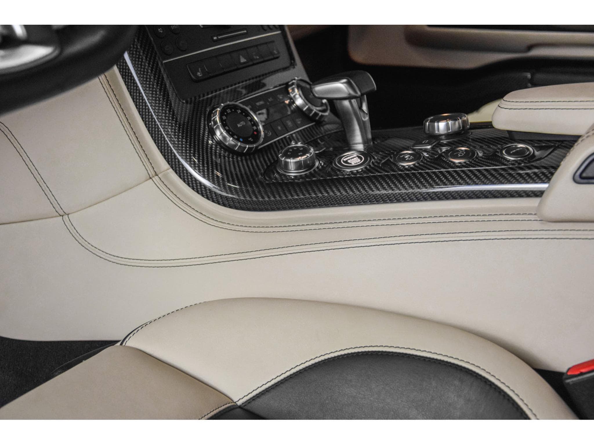 Mercedes SLS AMG AMG Coupé 6.3 V8 (2012) - Foto 21