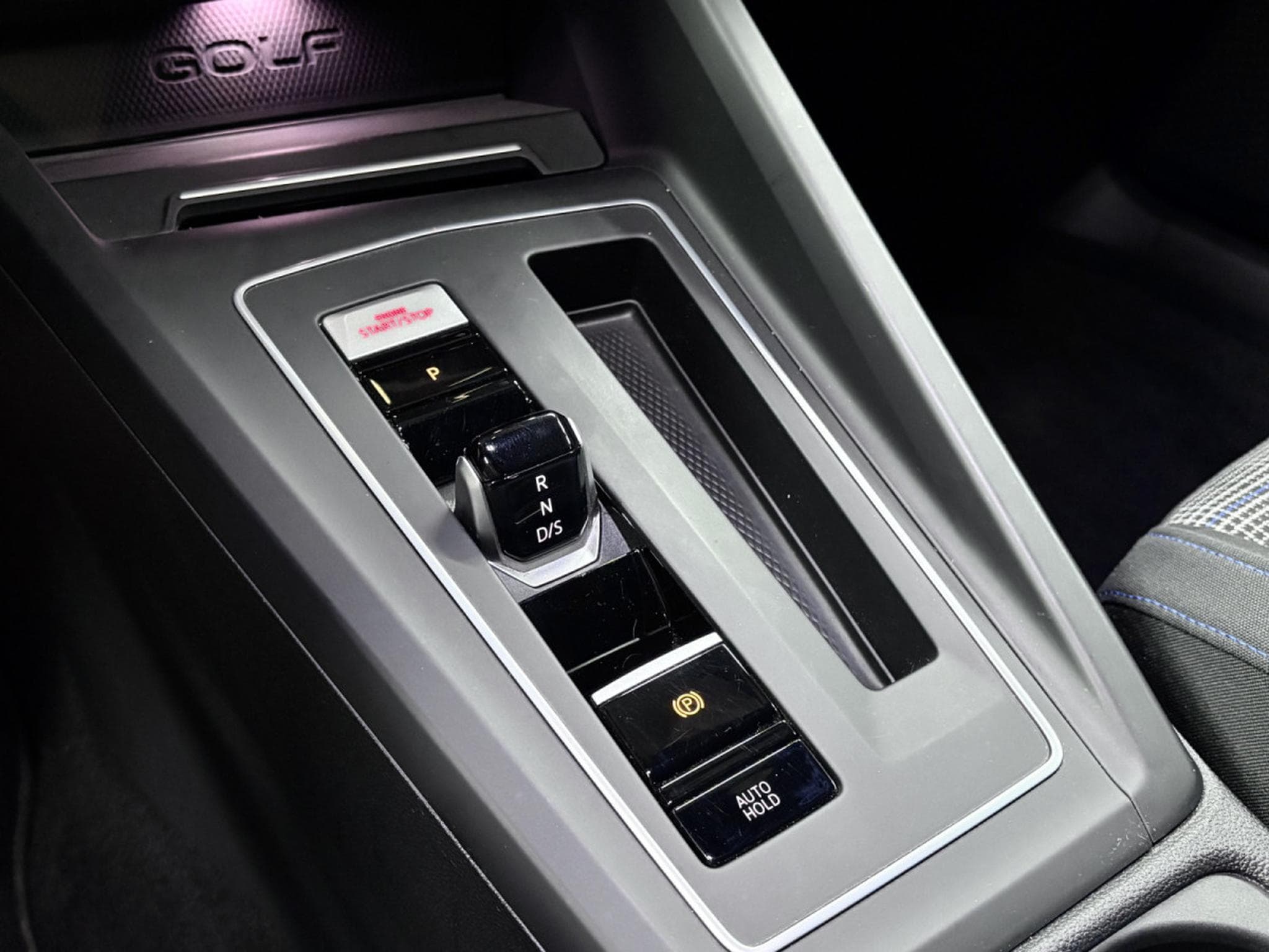 VW Golf GTE 1.4 TSI eHYBRID 245CV DSG6 ***Caméra***ACC*** (2021) - Foto 11