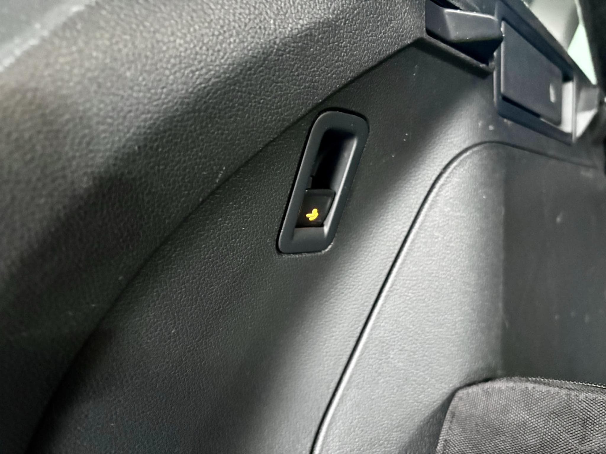 VW Tiguan Life ACTIVE 1.4 eHybrid TSI 245CV DSG6 *Attelage* *Caméra* (2022) - Foto 23