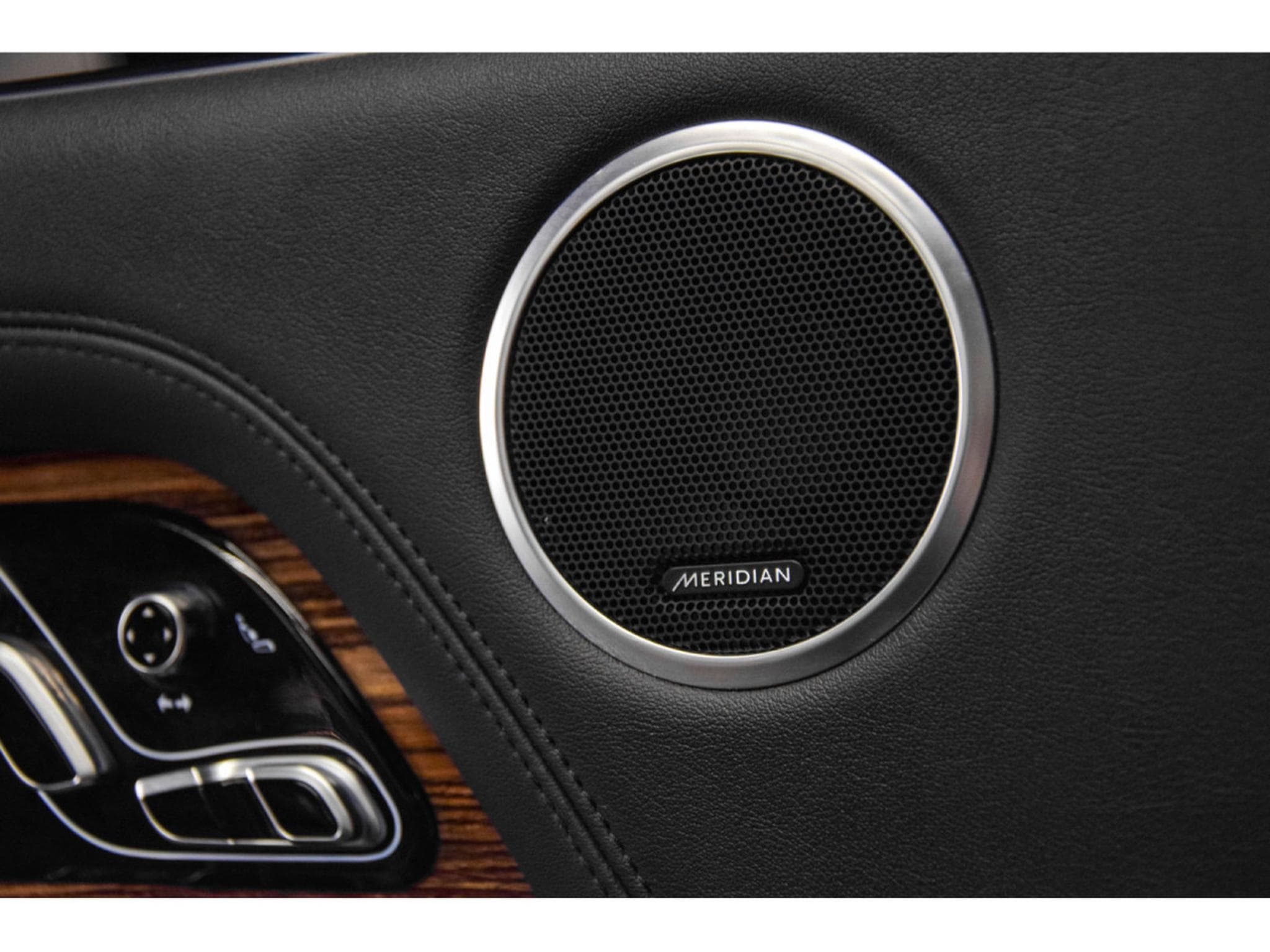 Land-Rover Range Rover Vogue SD V8 4.4 (2018) - Photo 20