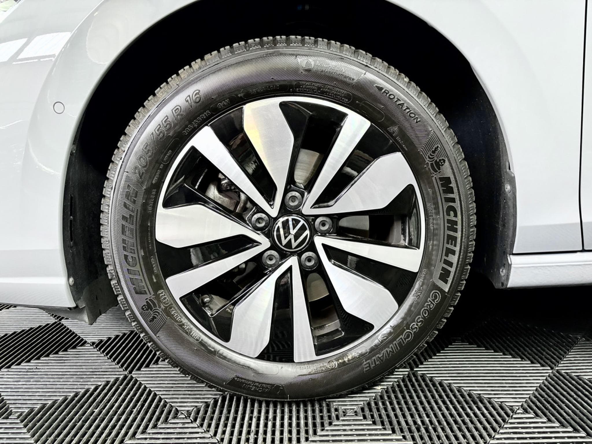 VW Golf 8 phase 2 Life GOAL 2.0 TDI DSG7 150 CV **IQ.LIGHT ** (2024) - Foto 24