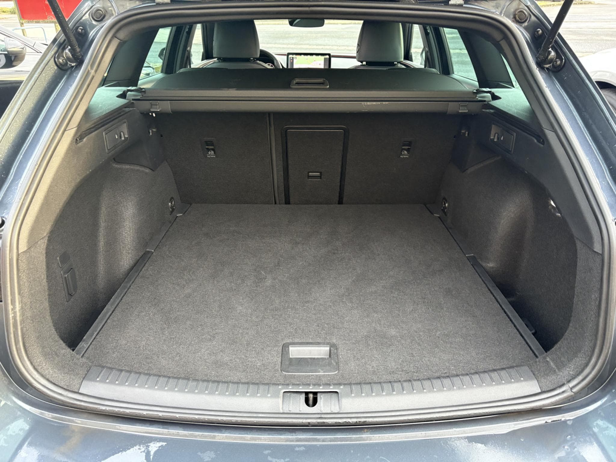 Cupra Leon 1.5 TSI 150 SPORSTOURER (2024) - Foto 11