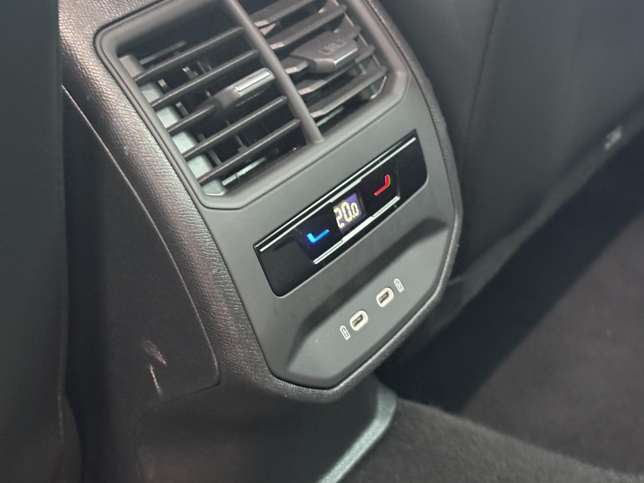 Cupra Leon 1.5 TSI 150 SPORSTOURER (2024) - Foto 12