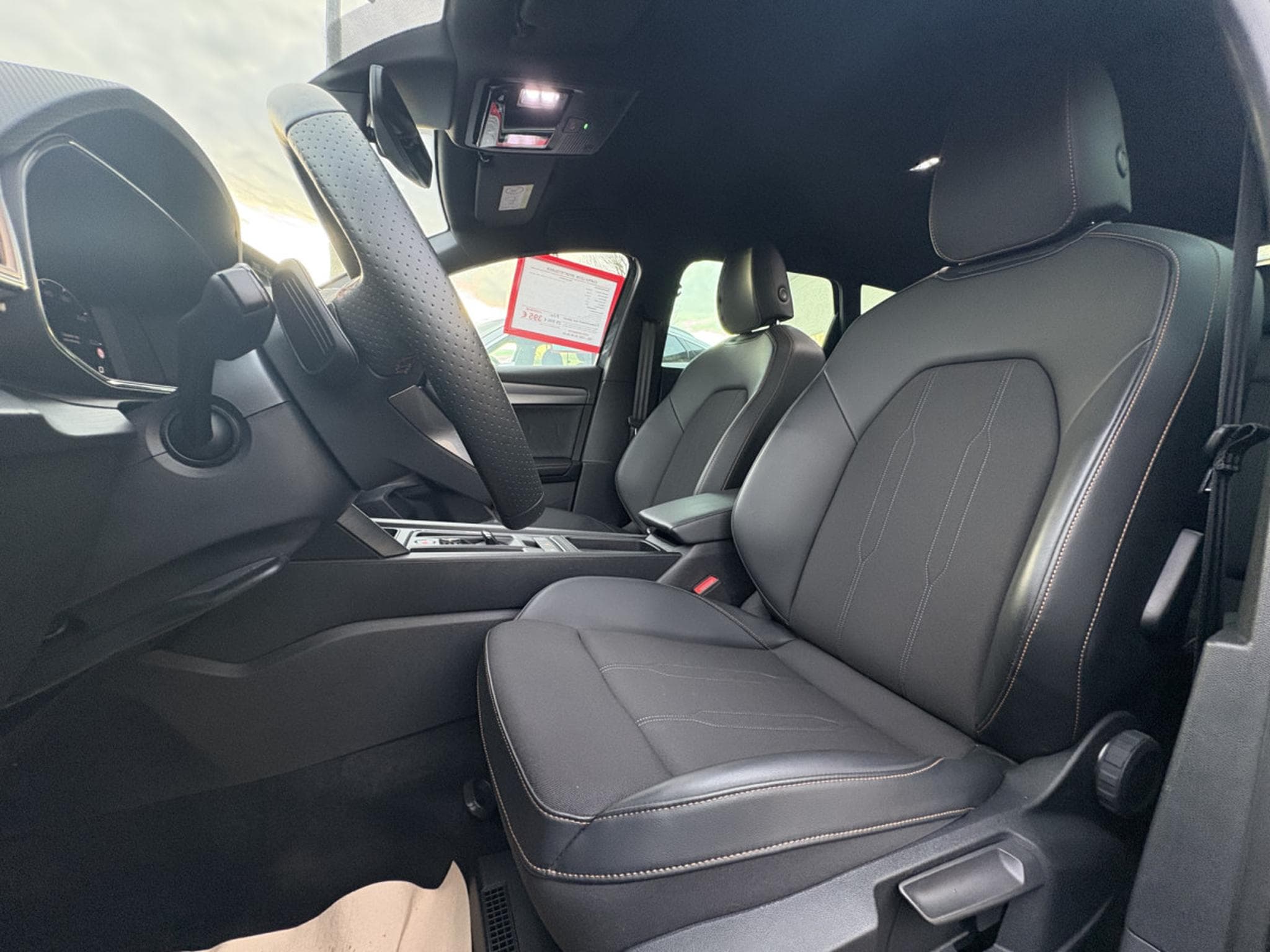 Cupra Leon 1.5 TSI 150 SPORSTOURER (2024) - Foto 4