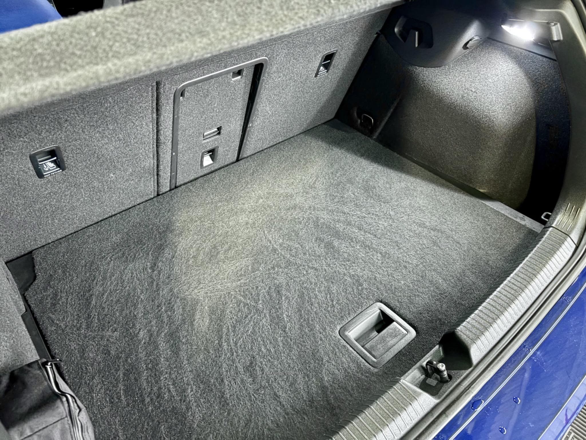 VW Golf R 4Motion 2.0 TSI 320 CV DSG7 *TOIT PANO* * R-PERF* (2022) - Foto 23