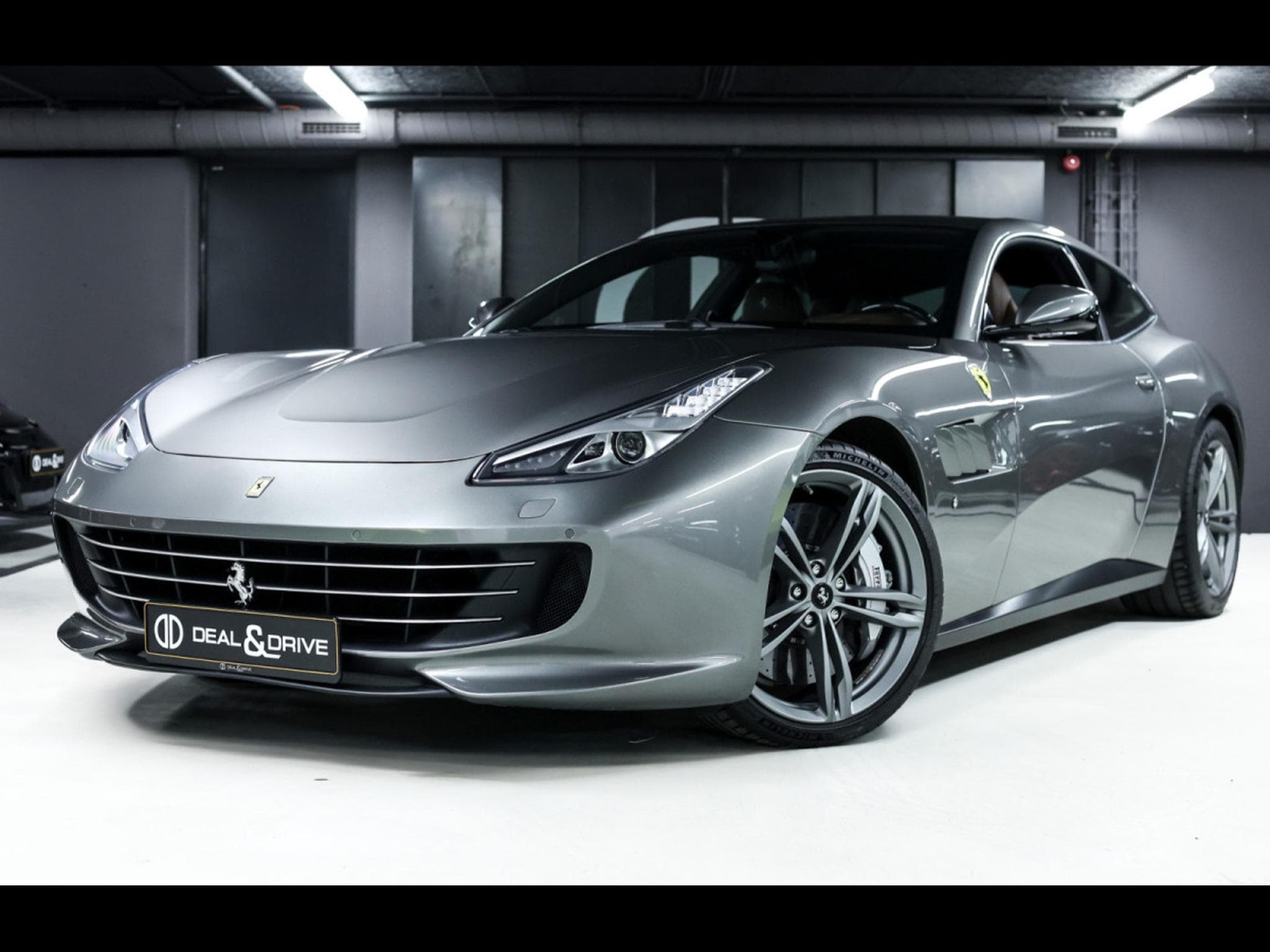 Ferrari GTC4 Lusso 6.3 V12 (690 CH) – GRIGIO FERRO – FERRARI POWER 06/2027 – SE (2018) - Photo 1