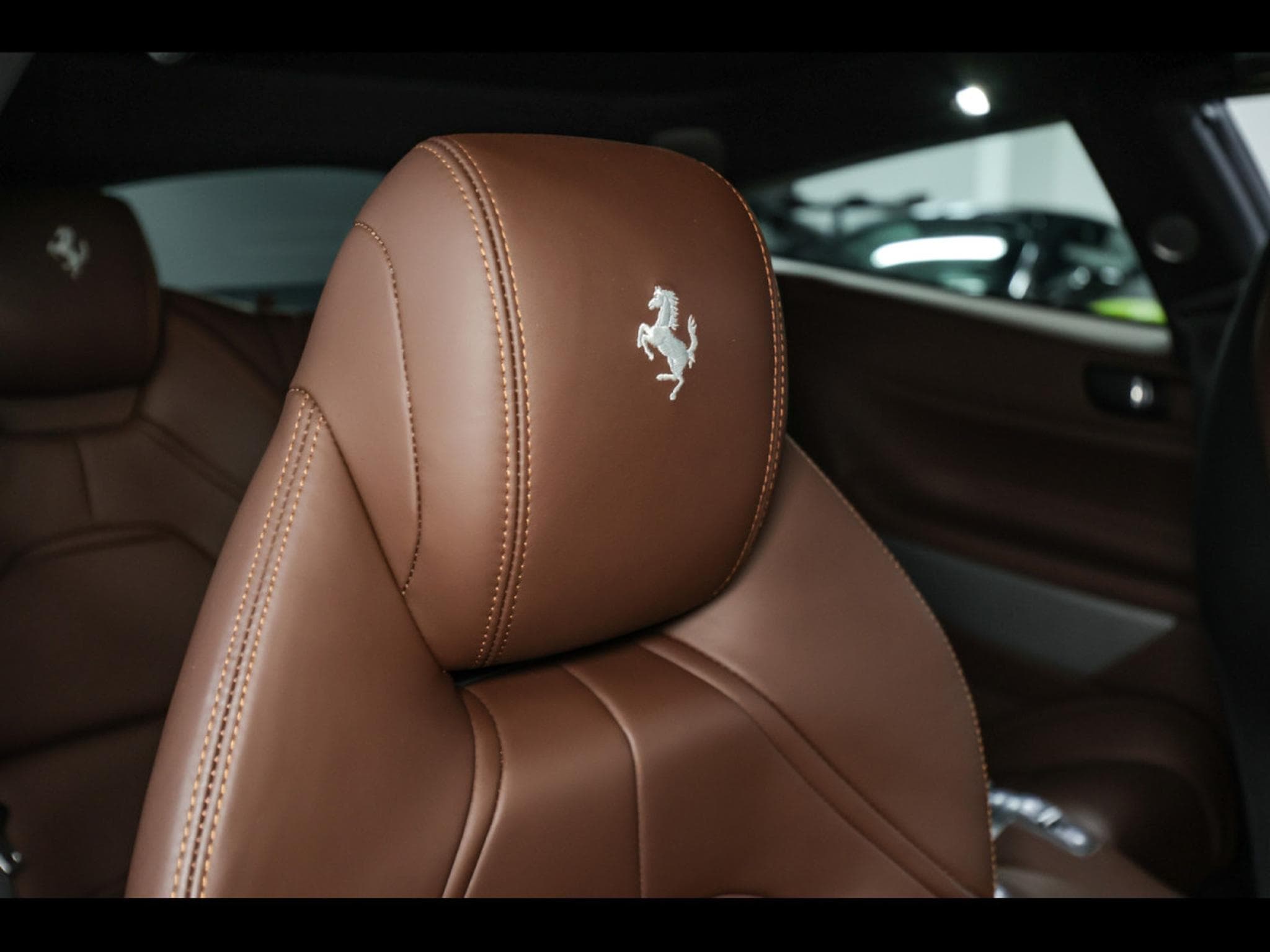 Ferrari GTC4 Lusso 6.3 V12 (690 CH) – GRIGIO FERRO – FERRARI POWER 06/2027 – SE (2018) - Photo 21