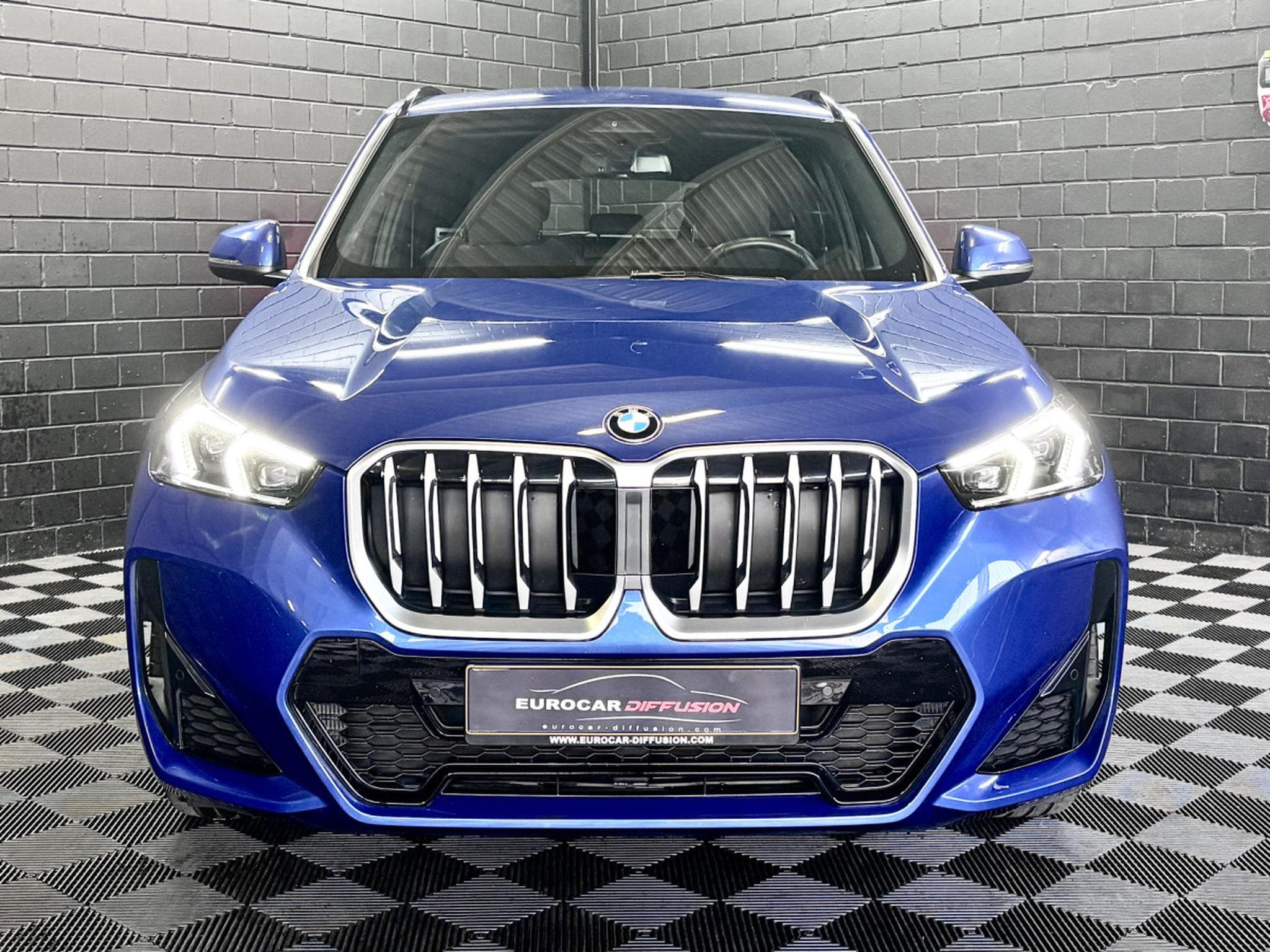 BMW X1 18i sDrive 136 CV M-Sport * Hayon * Caméra * Sièges chauffan (2025) - Foto 2