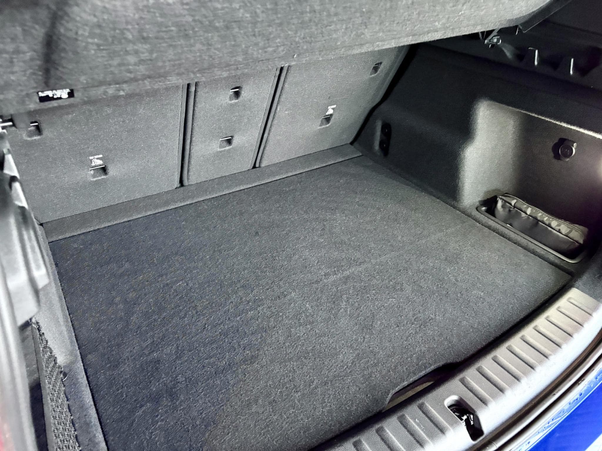 BMW X1 18i sDrive 136 CV M-Sport * Hayon * Caméra * Sièges chauffan (2025) - Foto 22