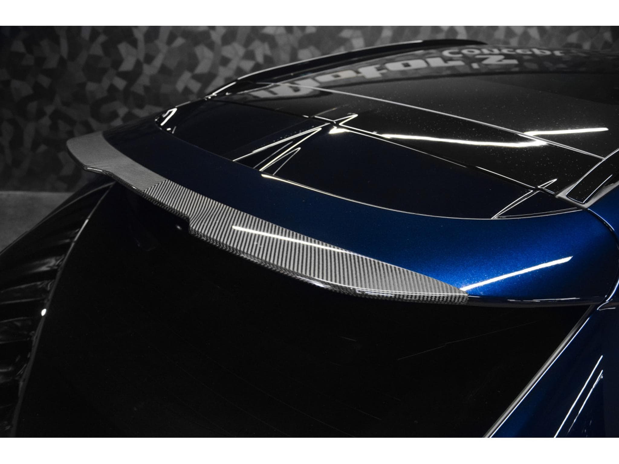 Aston-Martin DBX 707 4.0 V8 Bi-Turbo - ULTRAMARINE BLACK (2024) - Foto 17