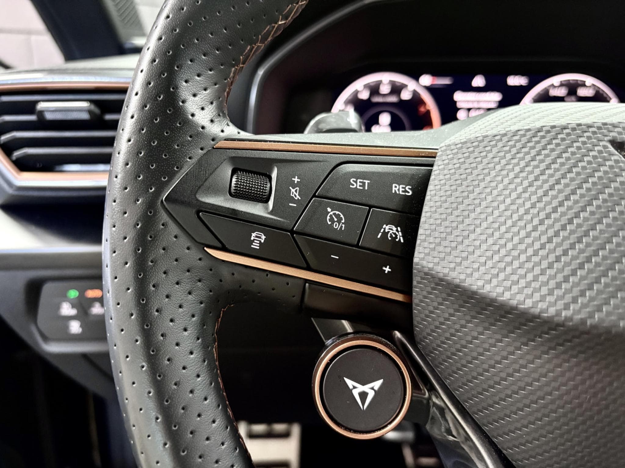 Cupra Leon ST 2.0 TSI 310CV 4Drive **VSS ** Caméra ** ACC* (2021) - Foto 11