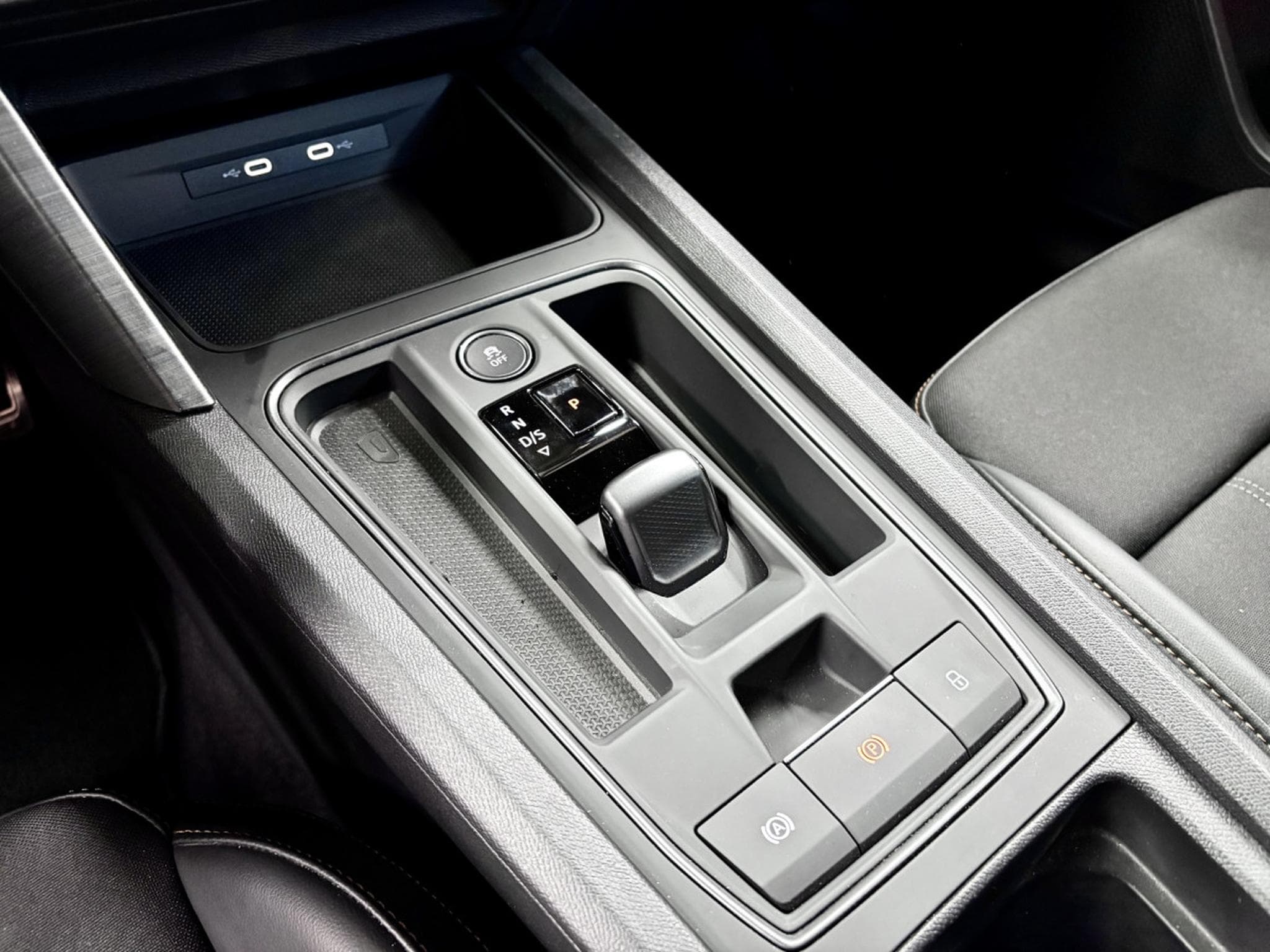 Cupra Leon ST 2.0 TSI 310CV 4Drive **VSS ** Caméra ** ACC* (2021) - Foto 14