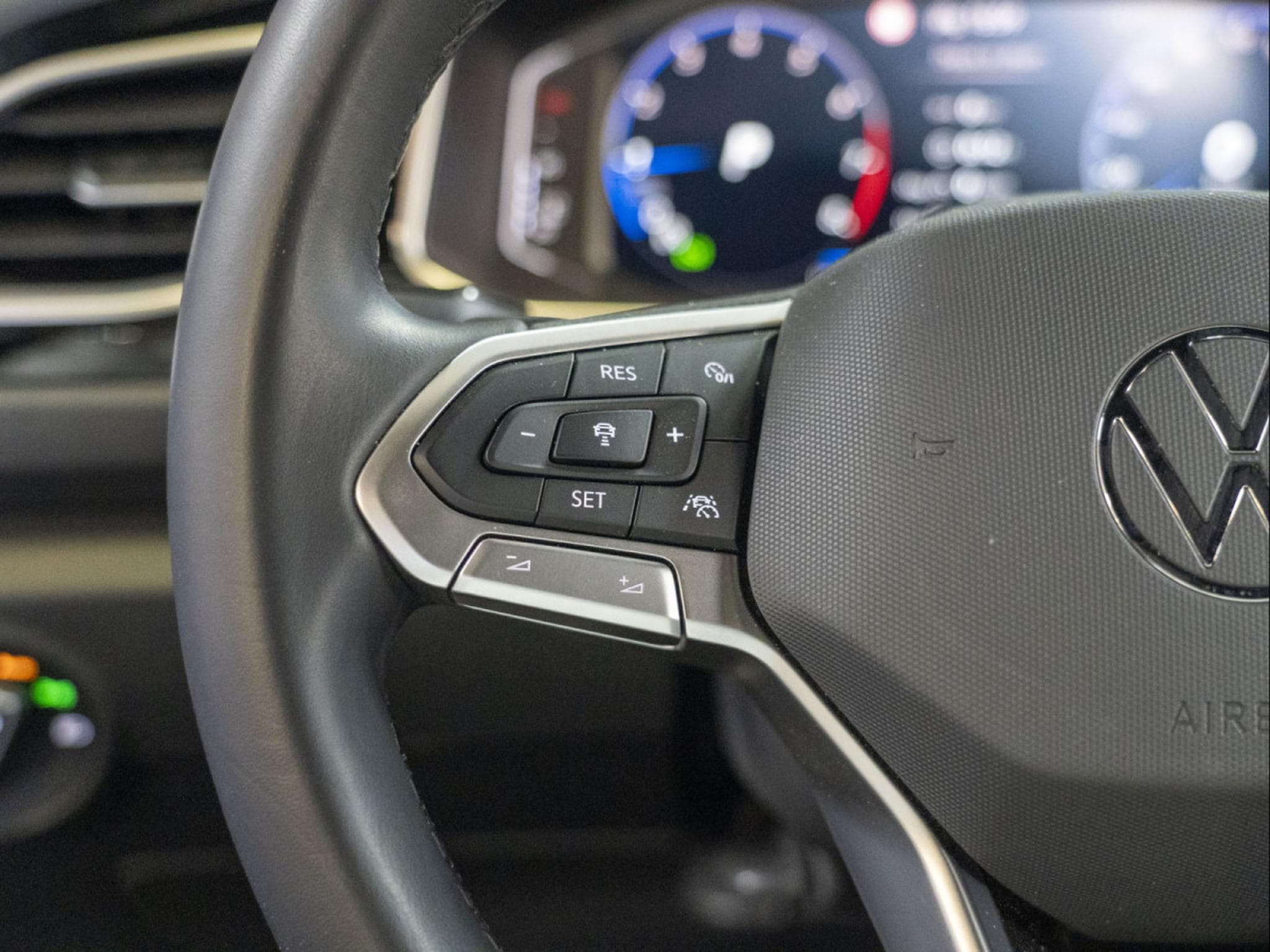 VW T-Roc R-Line 1.5 TSI 150 CV DSG7 *Caméra* *Hayon* *ACC* (2024) - Foto 11