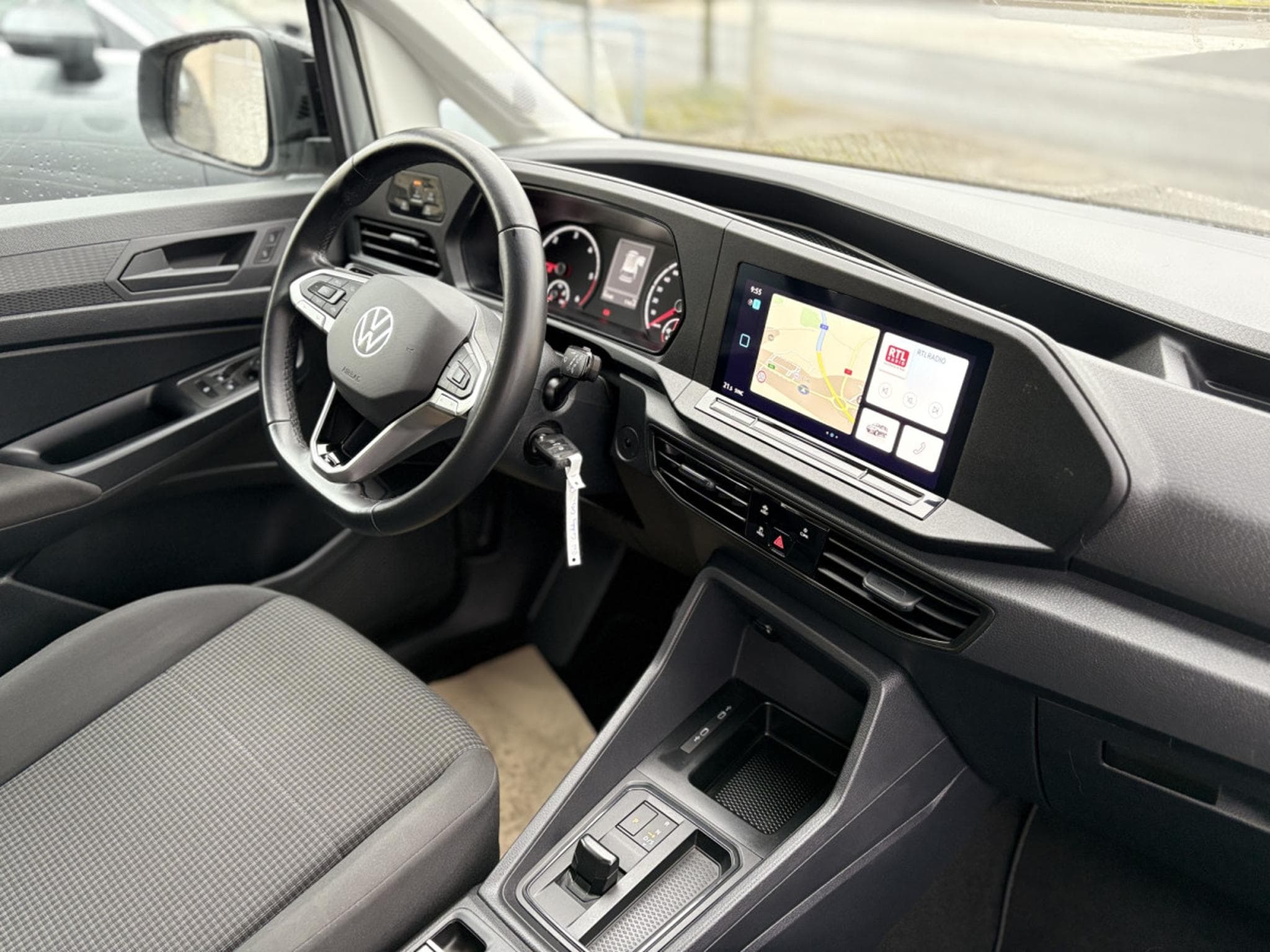 VW Caddy 2.0 TDI 122 DSG 7 PLACES * GARANTIE 36 MOIS * (2023) - Photo 14