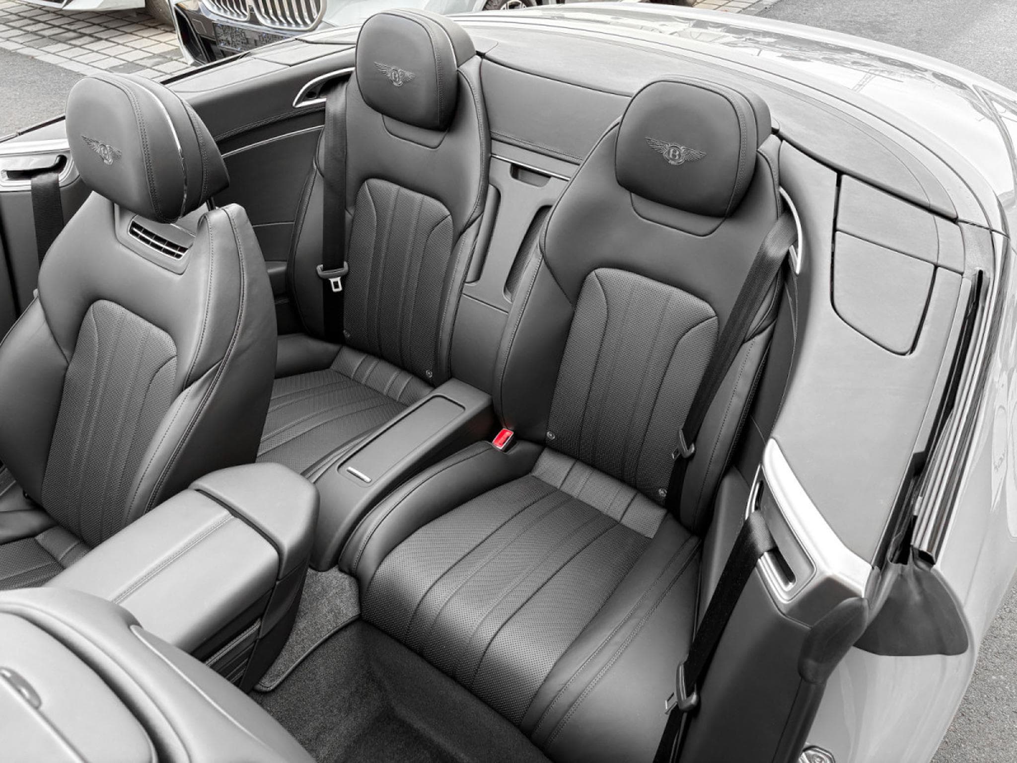 Bentley Continental GT GTC GTC V8 4.0 / TOURING / MULLINER /21 (2023) - Photo 16