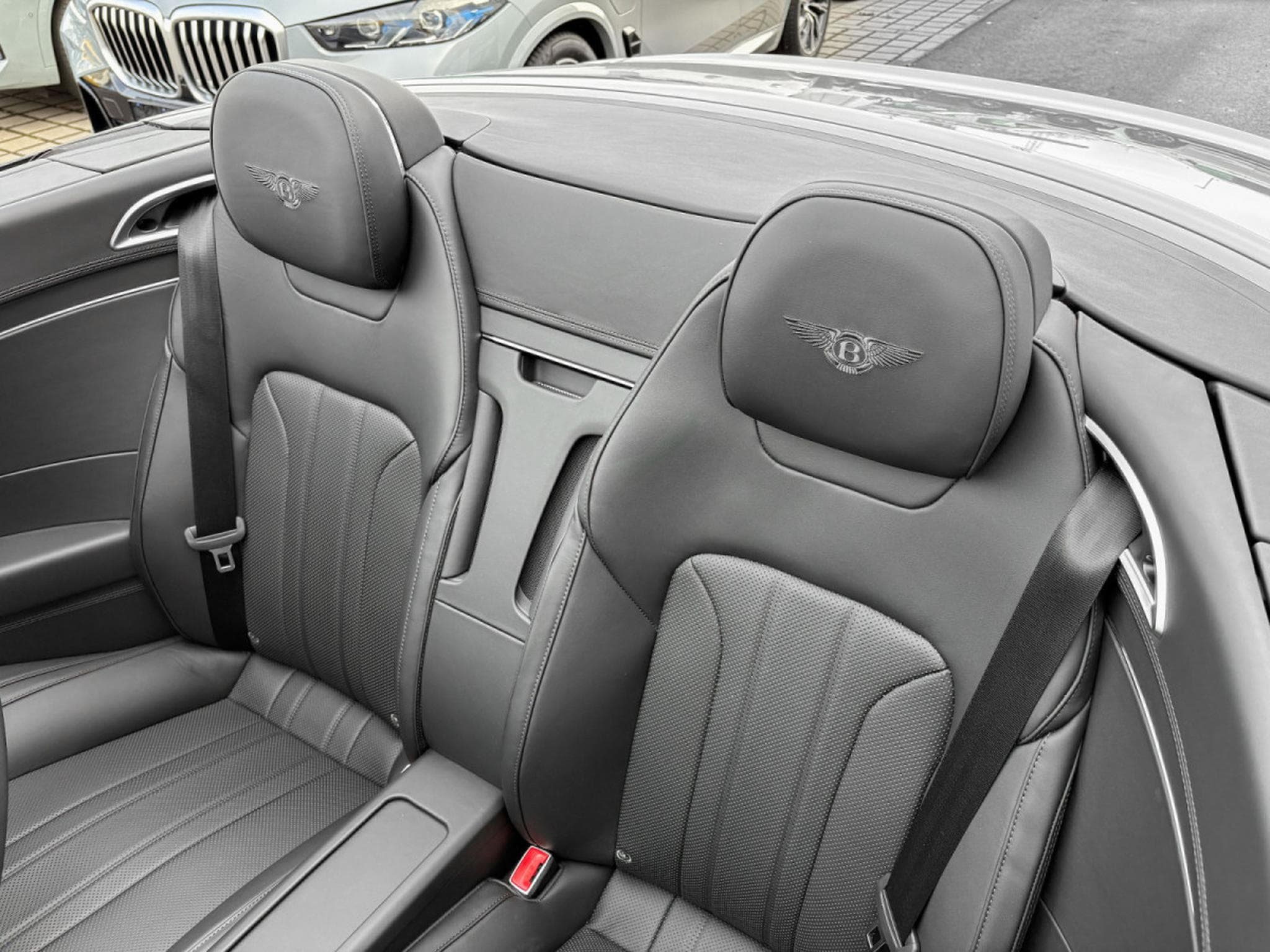 Bentley Continental GT GTC GTC V8 4.0 / TOURING / MULLINER /21 (2023) - Photo 21