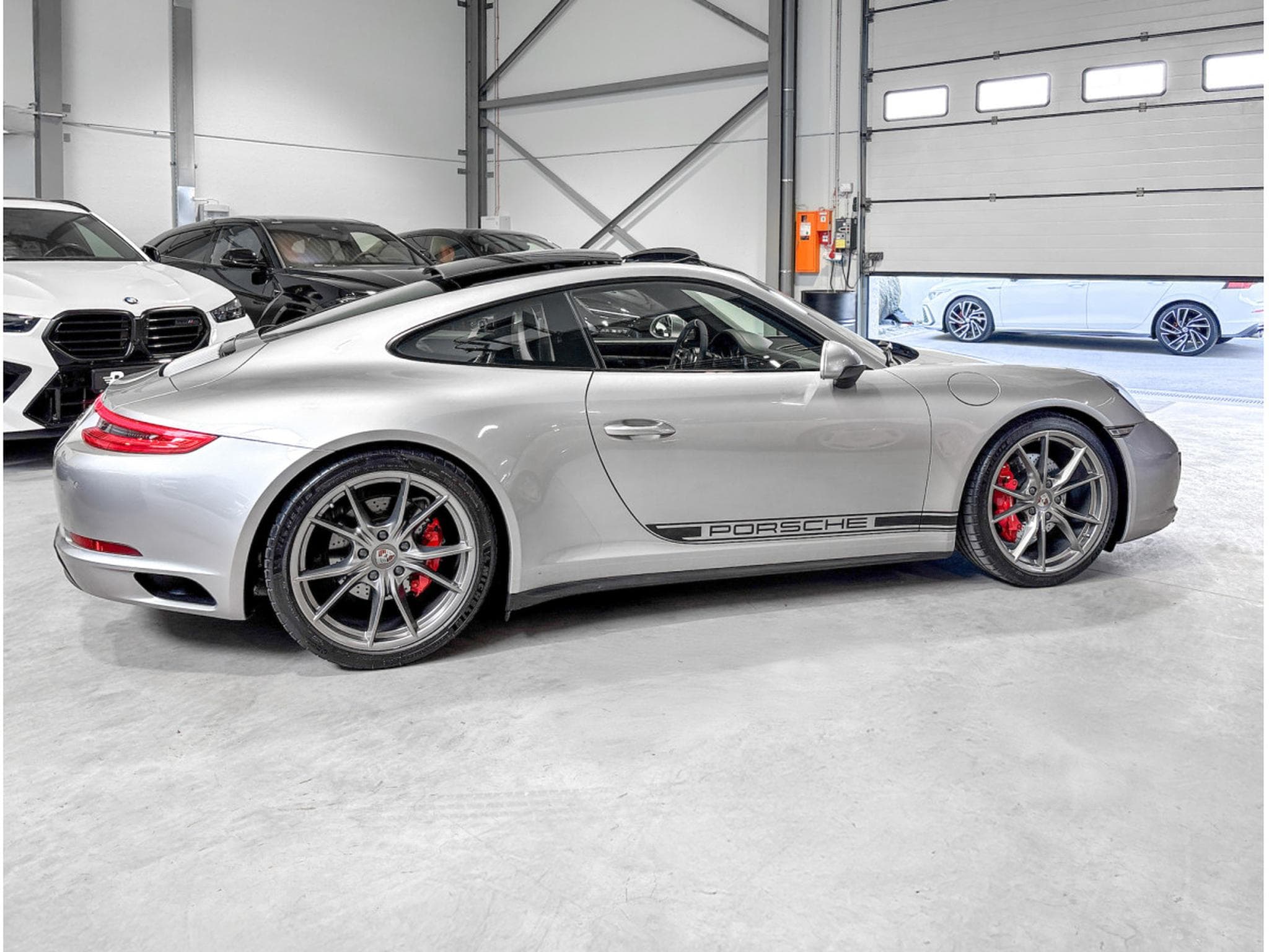 Porsche 911 991.2 CARRERA 4S/ BVM/ TOIT OUVRANT/SIEGES CHAUFFANTS/ ECHAP (2016) - Photo 11