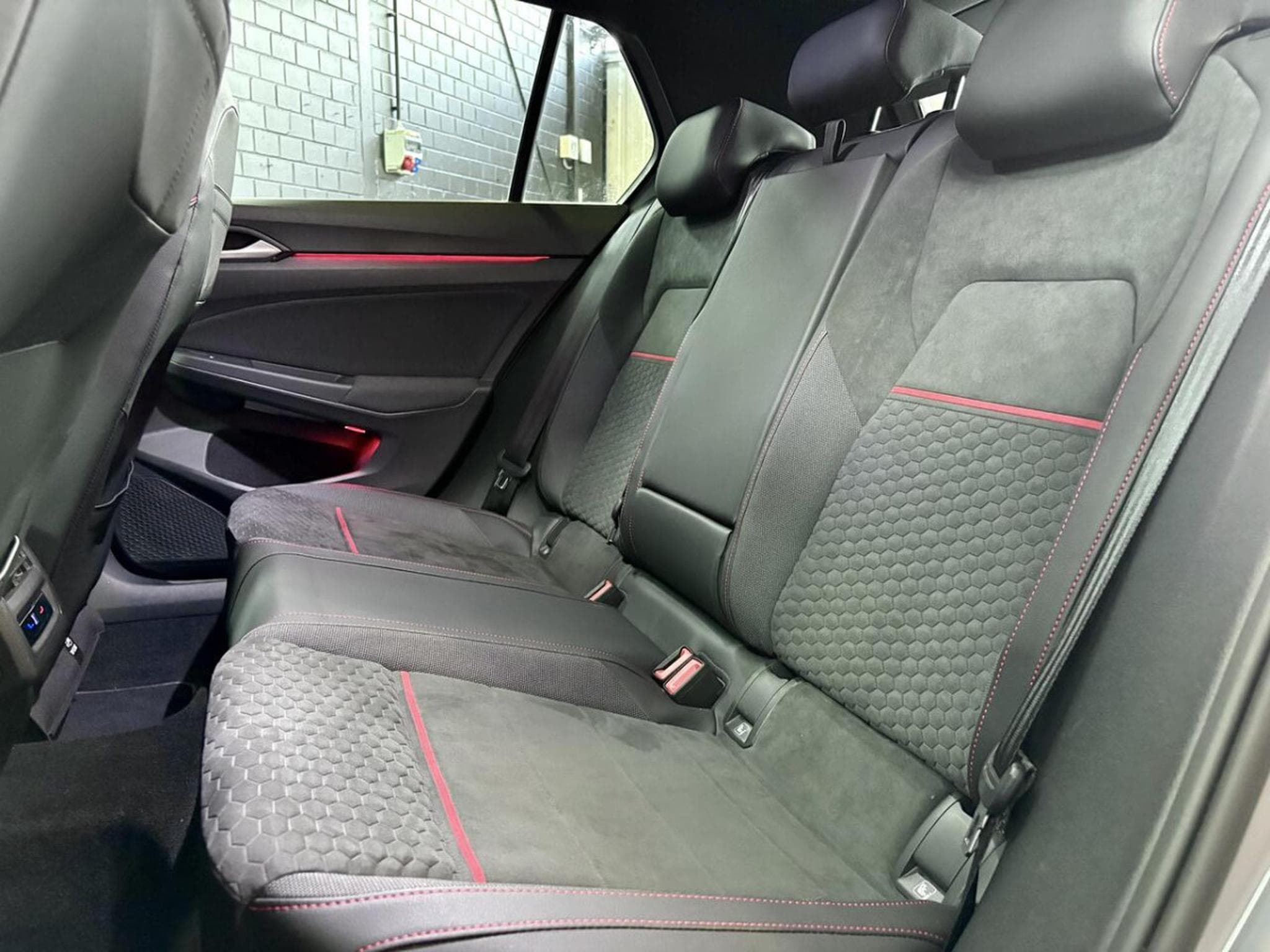 VW Golf GTI Clubsport 2.0 TSI 300 CV DSG7 *Matrix* *Toit Ouvrant* *H (2023) - Foto 20