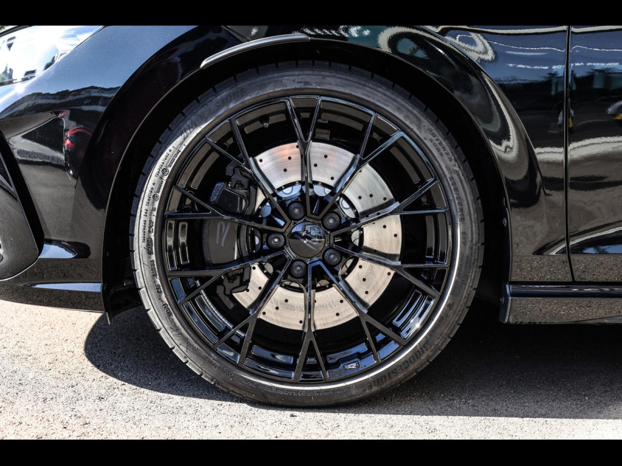 VW Golf R 8.5 2.0 TSI 4MOTION BLACK EDITION – WARRANTY 07/2028 (2025) - Foto 7