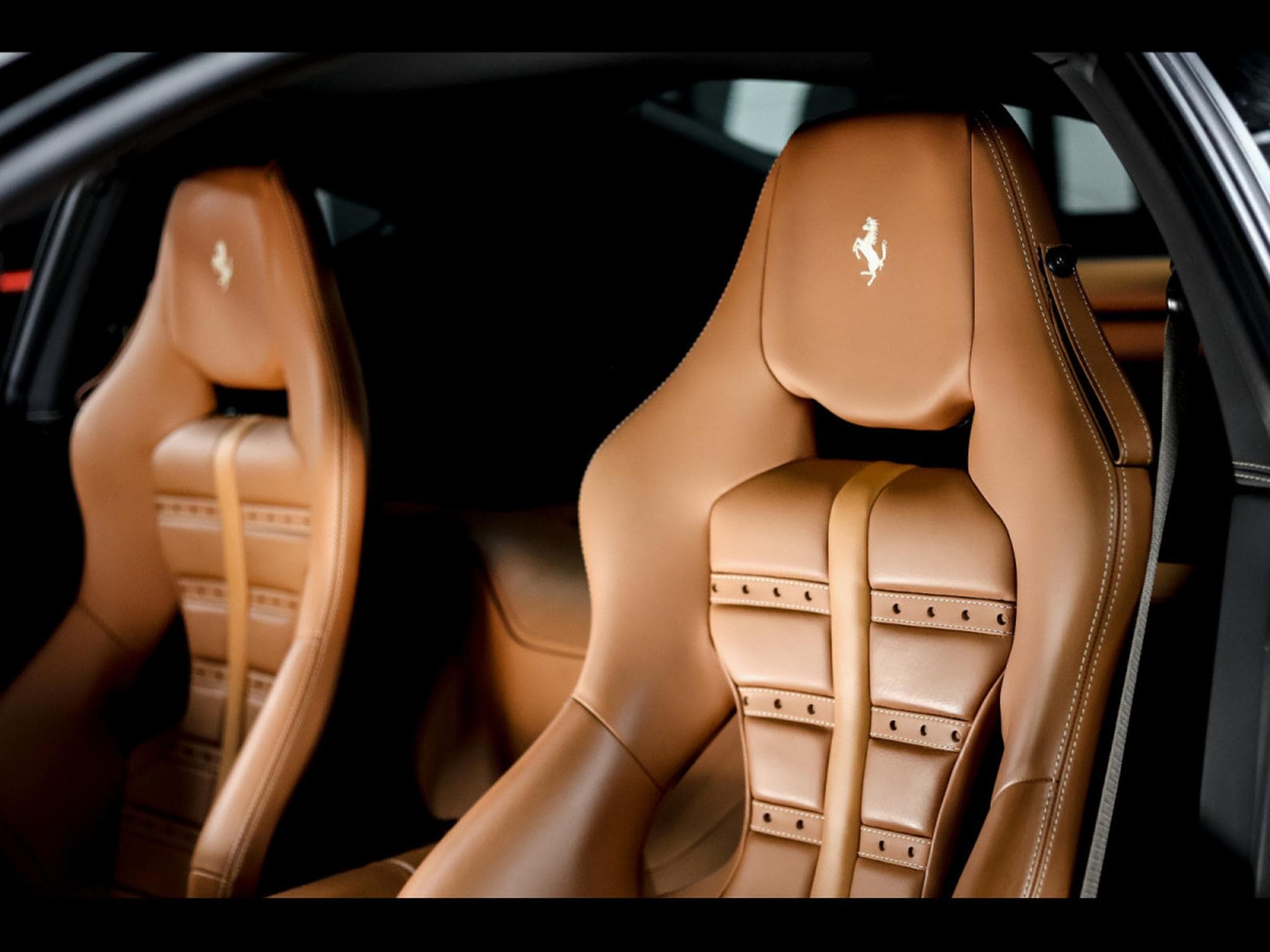 Ferrari 812 Superfast 6.5 V12 – POWER 09/2026 - PPF – GRIGIO SILVERSTONE (2018) - Photo 17