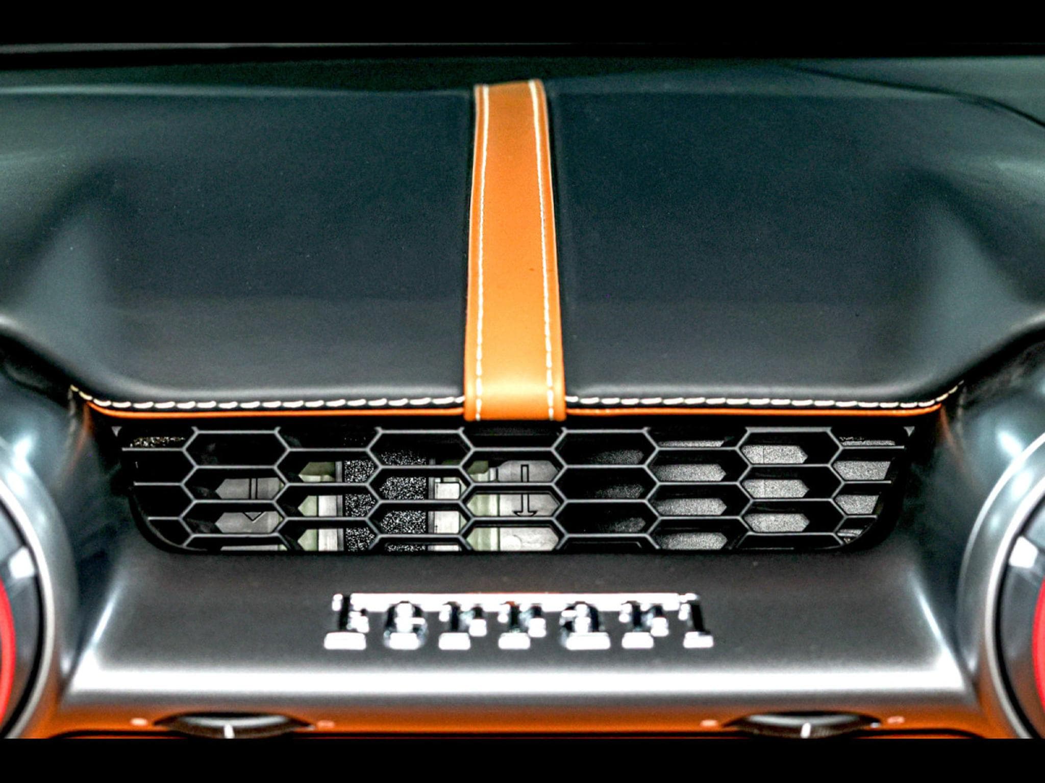 Ferrari 812 Superfast 6.5 V12 – POWER 09/2026 - PPF – GRIGIO SILVERSTONE (2018) - Photo 21