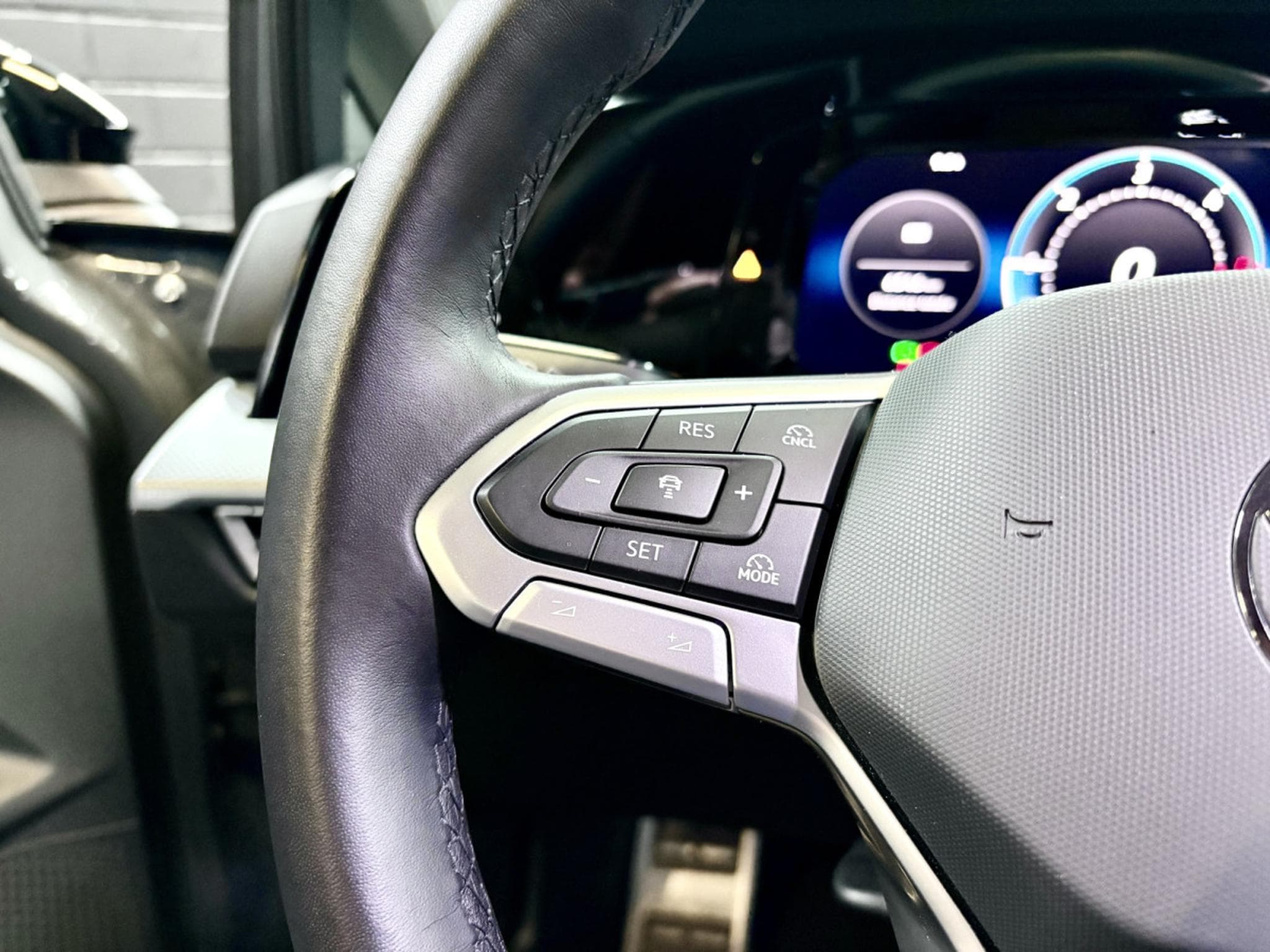 VW Golf phase 2 Life GOAL 2.0 TDI DSG7 150 CV  ** Attelage ** (2025) - Foto 11