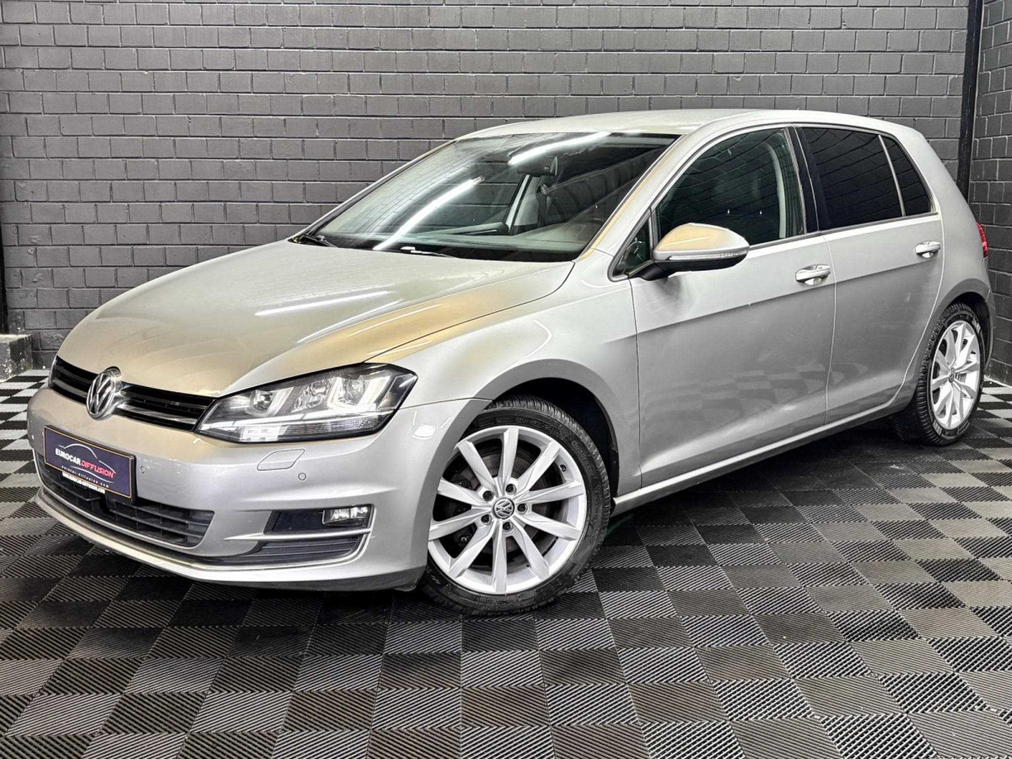 VW Golf 2.0 TDI Highline *ACC* Caméra* Sièges Chauff* Cuir* (2015) - Foto 1