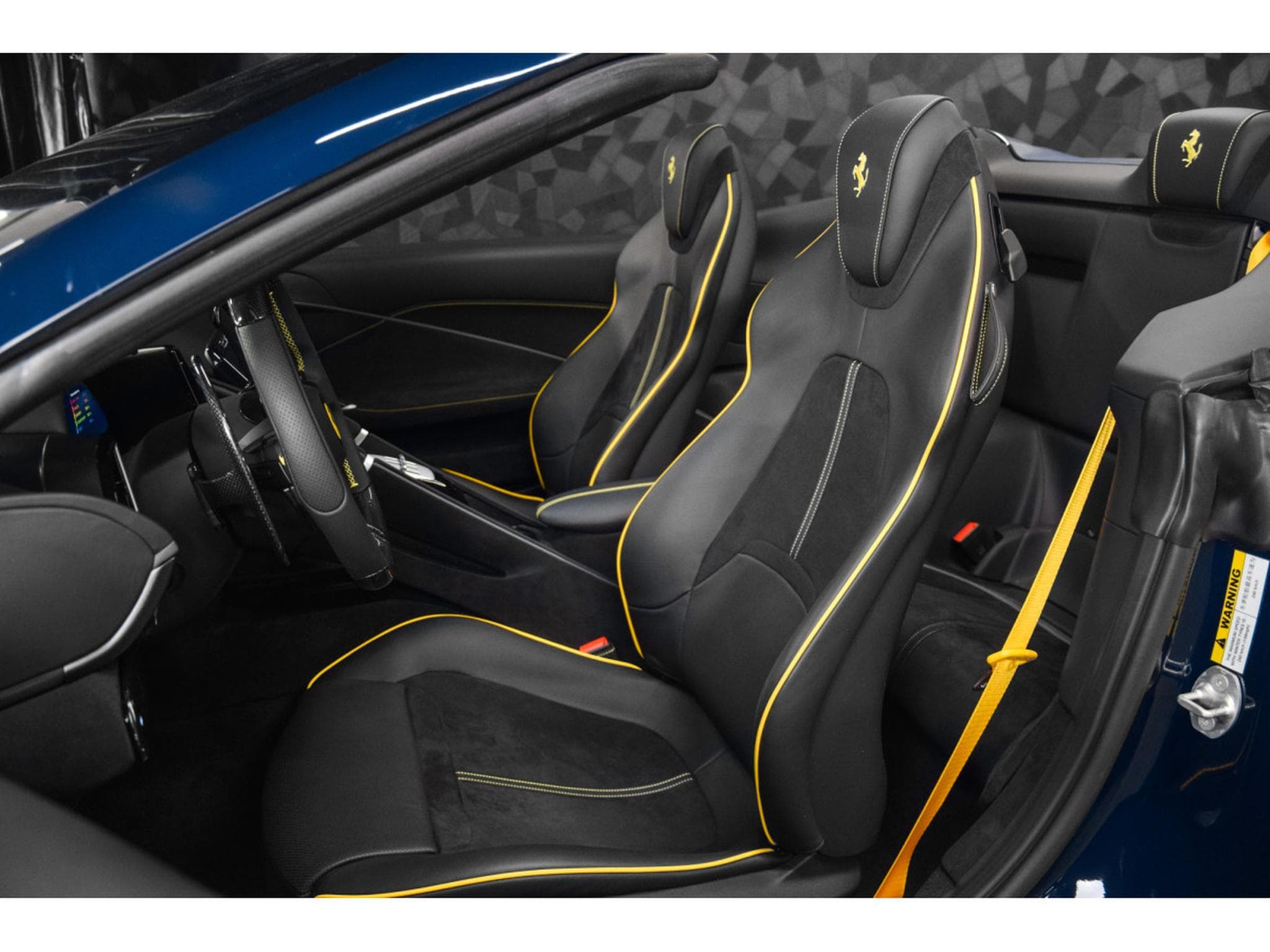 Ferrari Roma 3.9 V8 Spider - BLU POZZI (2025) - Foto 10