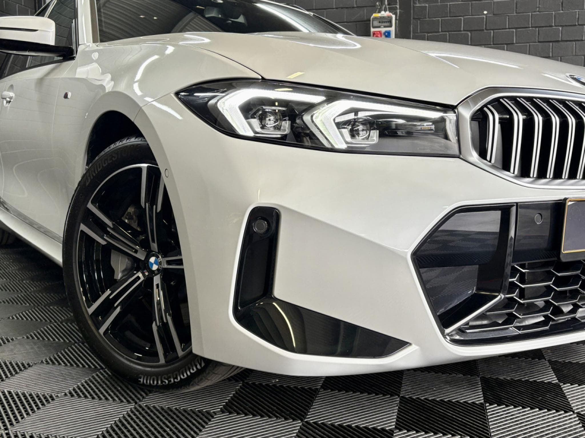 BMW 330 330i xDrive M-Sport Touring 245CV *Hayon*ACC*Sièges chauffan (2024) - Photo 23