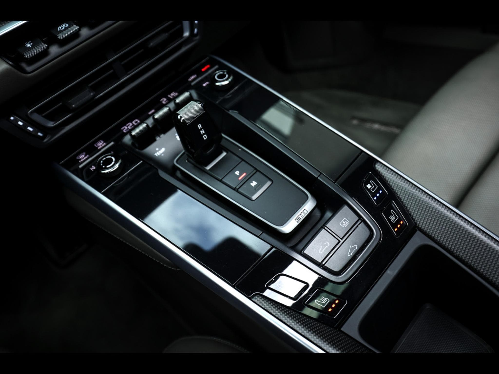 Porsche 911 (992.1) TURBO S COUPE PDK – GT-SILVER – IMMAT FR. - PORSCHE (2020) - Photo 25