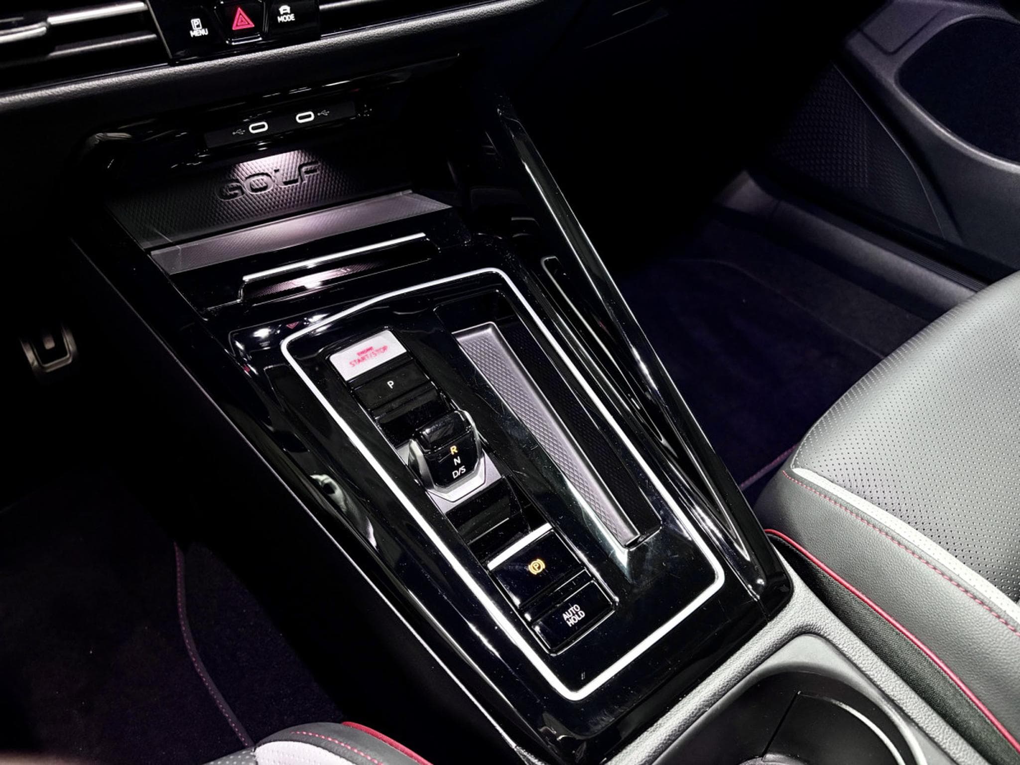 VW Golf GTI Clubsport 2.0 TSI 300 CV DSG7 *IQ. LIGHT* *PANO* CUIR * (2023) - Foto 15