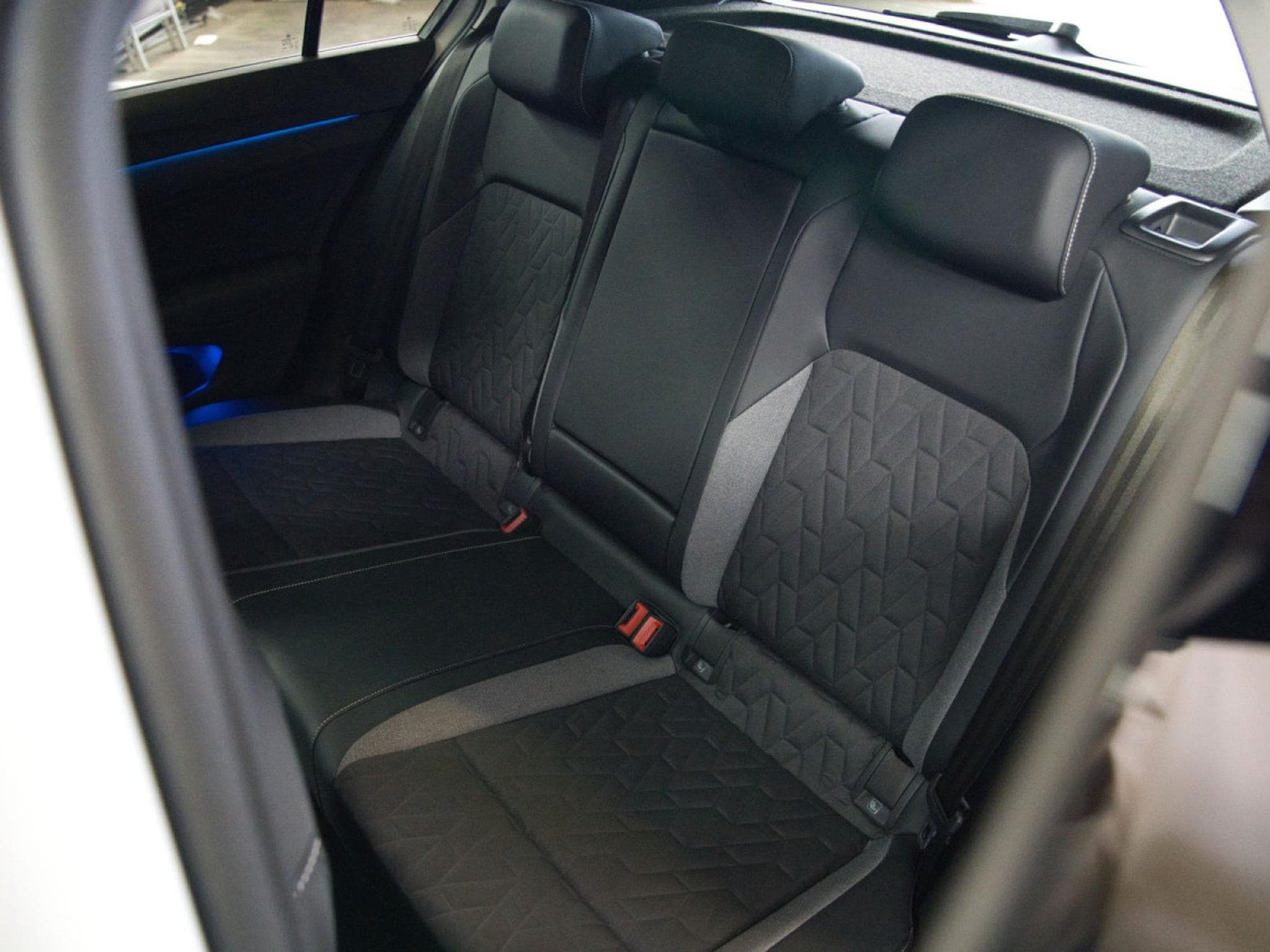 VW Golf Life GOAL 2.0 TDI 1150 CV DSG 7 ***Caméra***Attelage*** (2025) - Foto 18