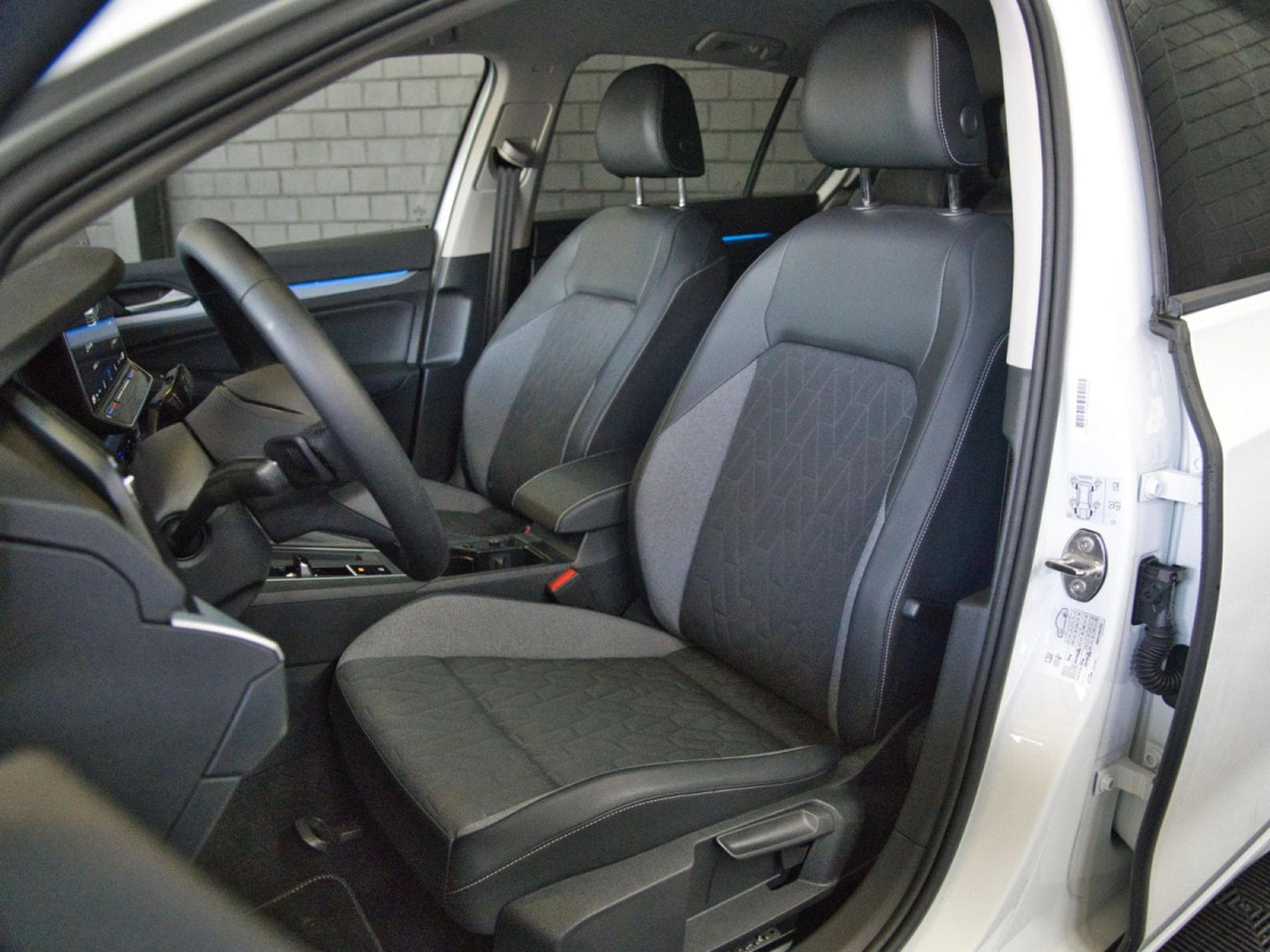 VW Golf Life GOAL 2.0 TDI 1150 CV DSG 7 ***Caméra***Attelage*** (2025) - Foto 7